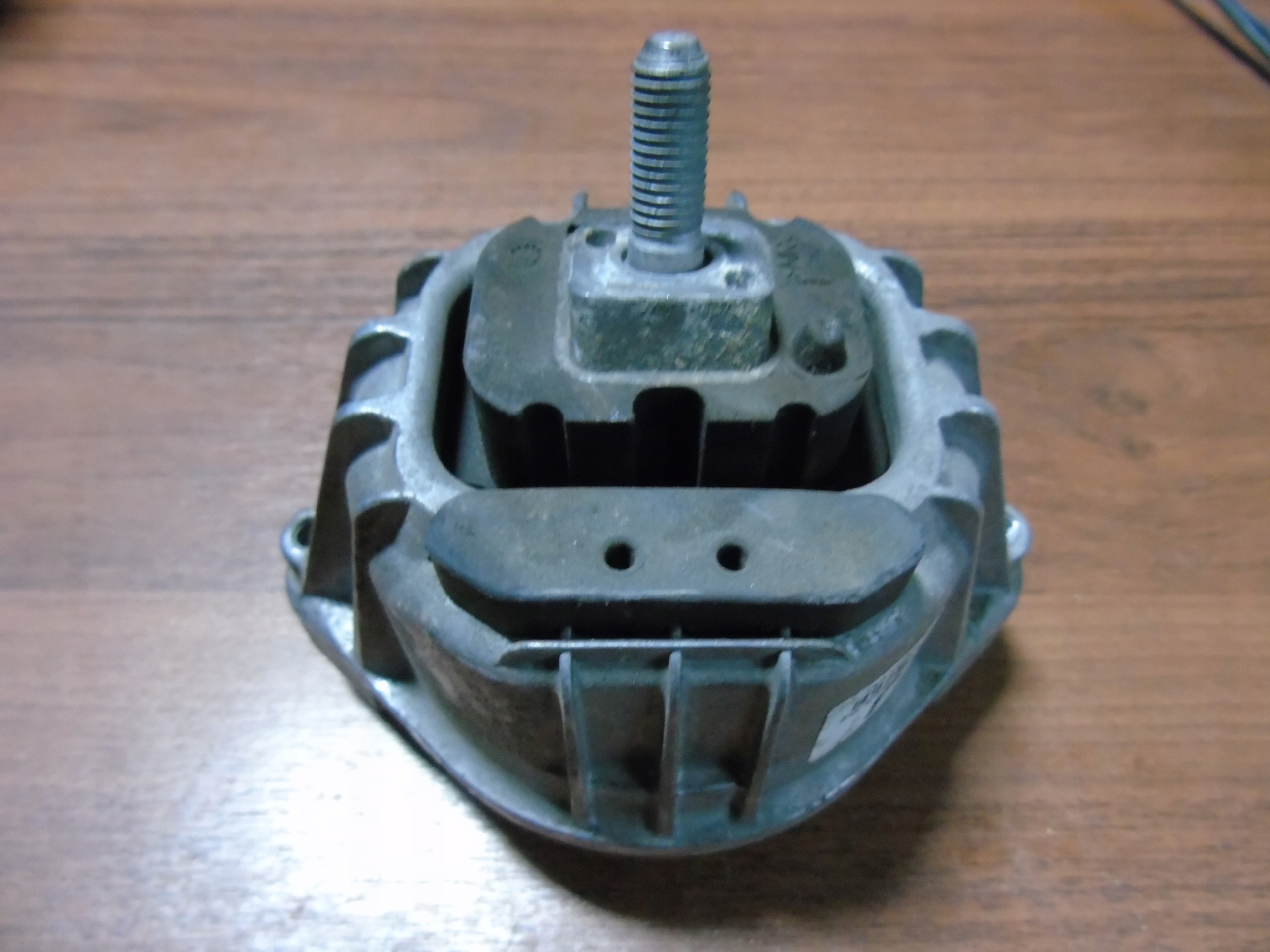 IDEALNA engine mount BMW E81 E84 E87 E89 E90 1