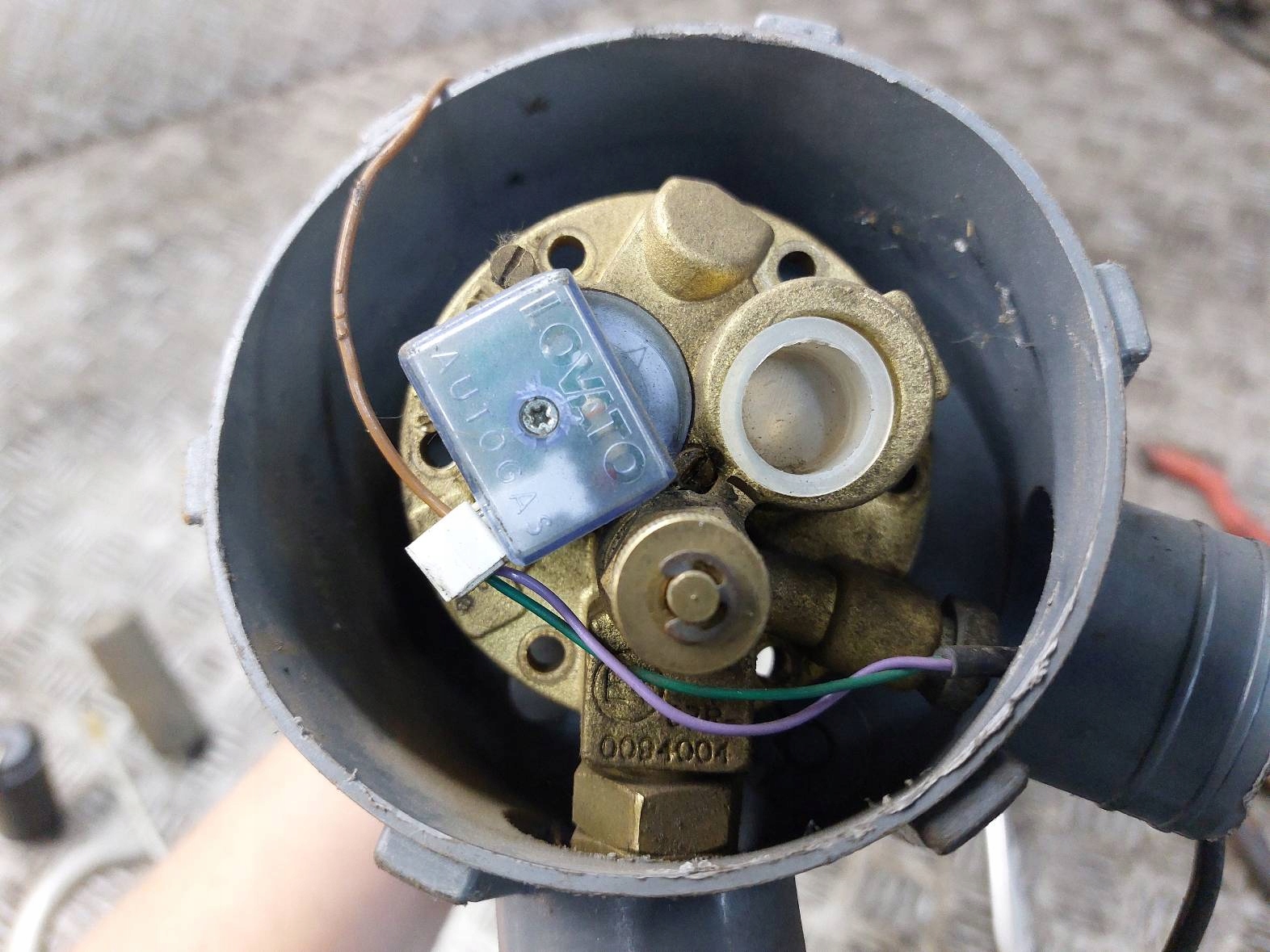 ZAWÓR WIELOZAWÓR ELEKTROZAWÓR BUTLI LPG LOVATO 315 Wersja Europejska