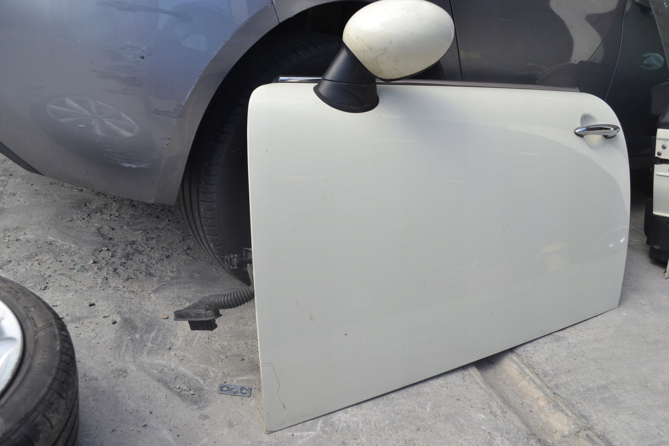 door left right front MINI R55 CLUBMAN