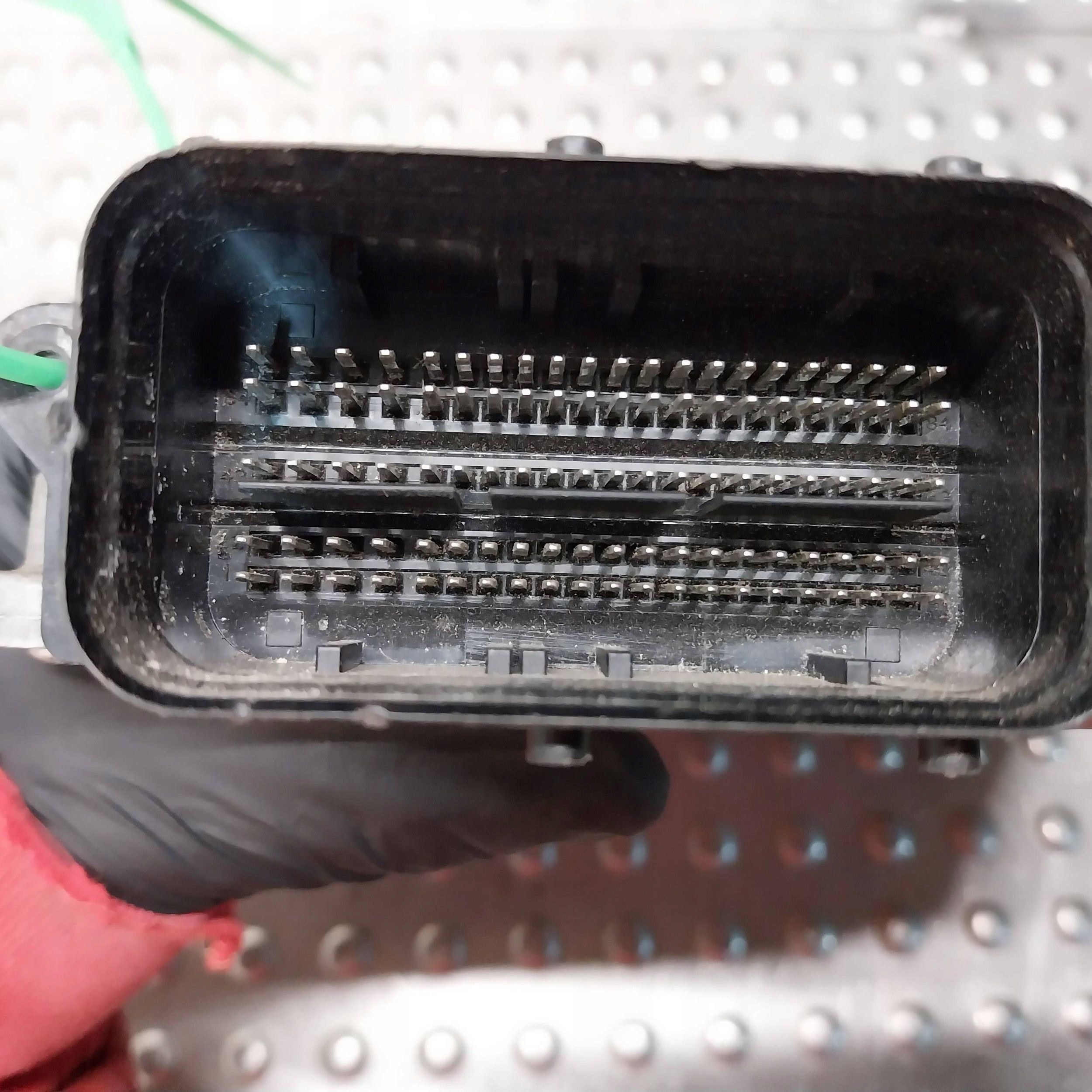 computer control unit of the engine 06L907309E AUDI A4 B9 A5 F5 8W 2.0TFSI