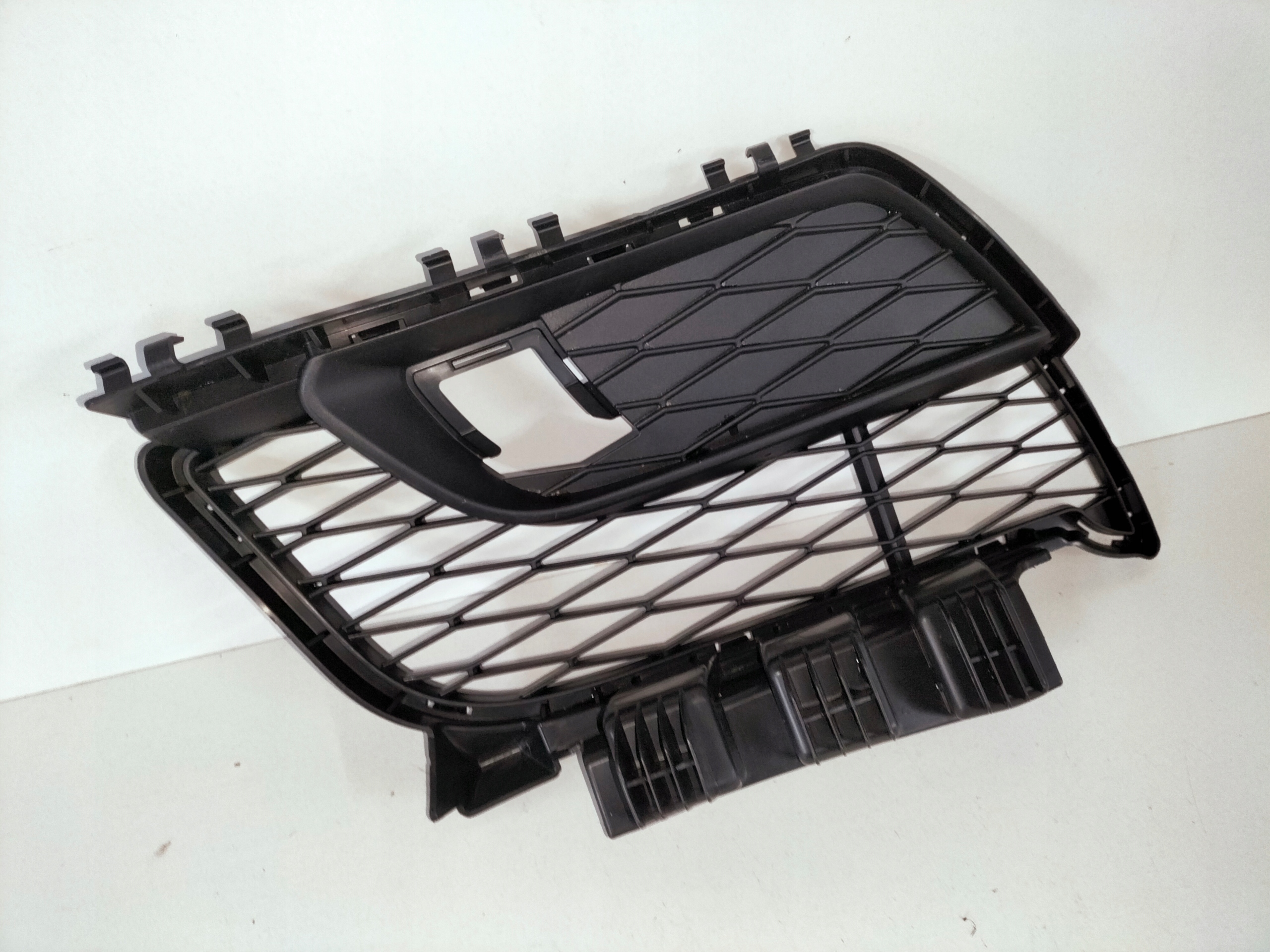 grille grid of a bumper left TOYOTA SUPRA 19