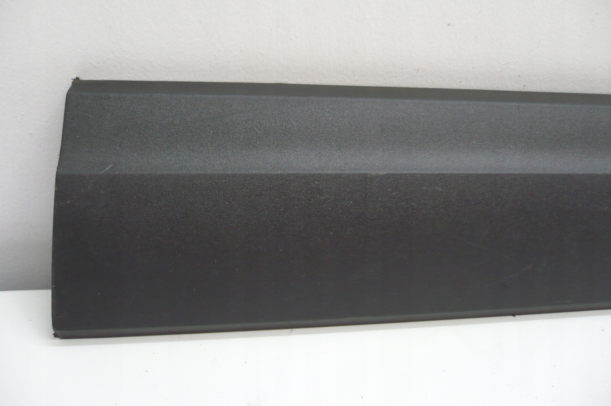 AUDI Q5 and 08- moulding door right front