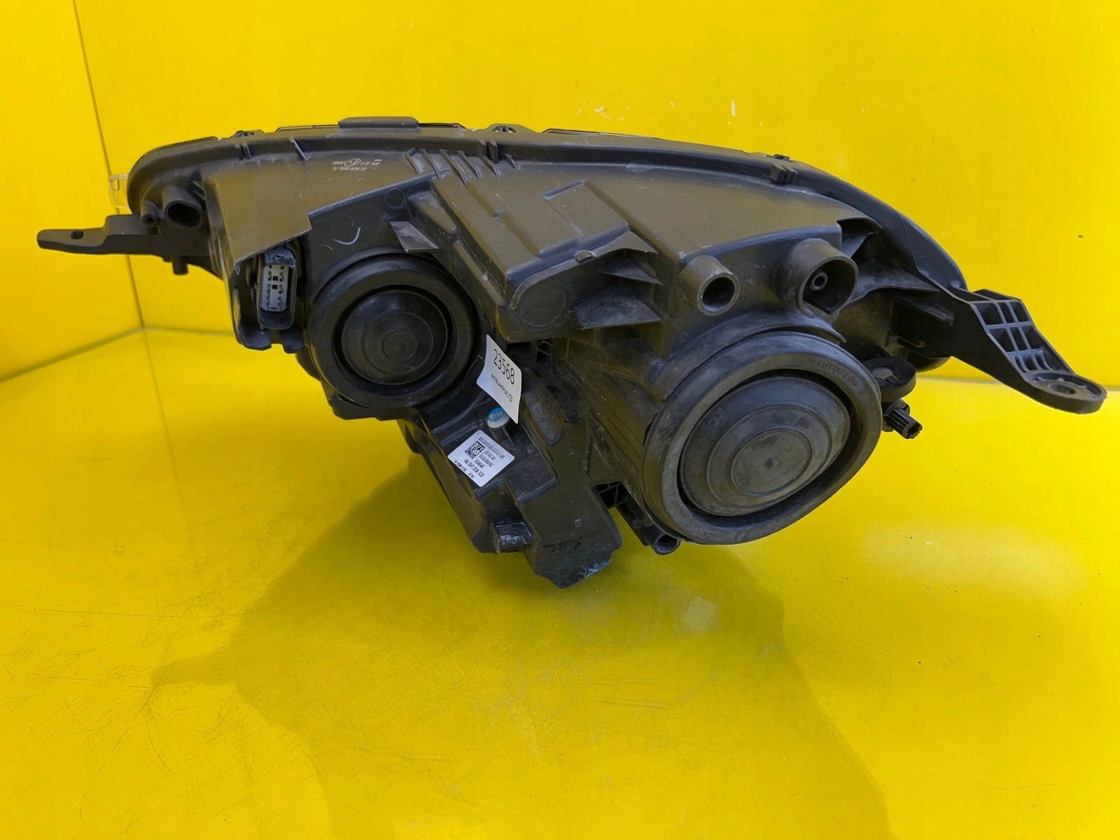 light right Ford Ecosport Lift GN15-13W029-YA
