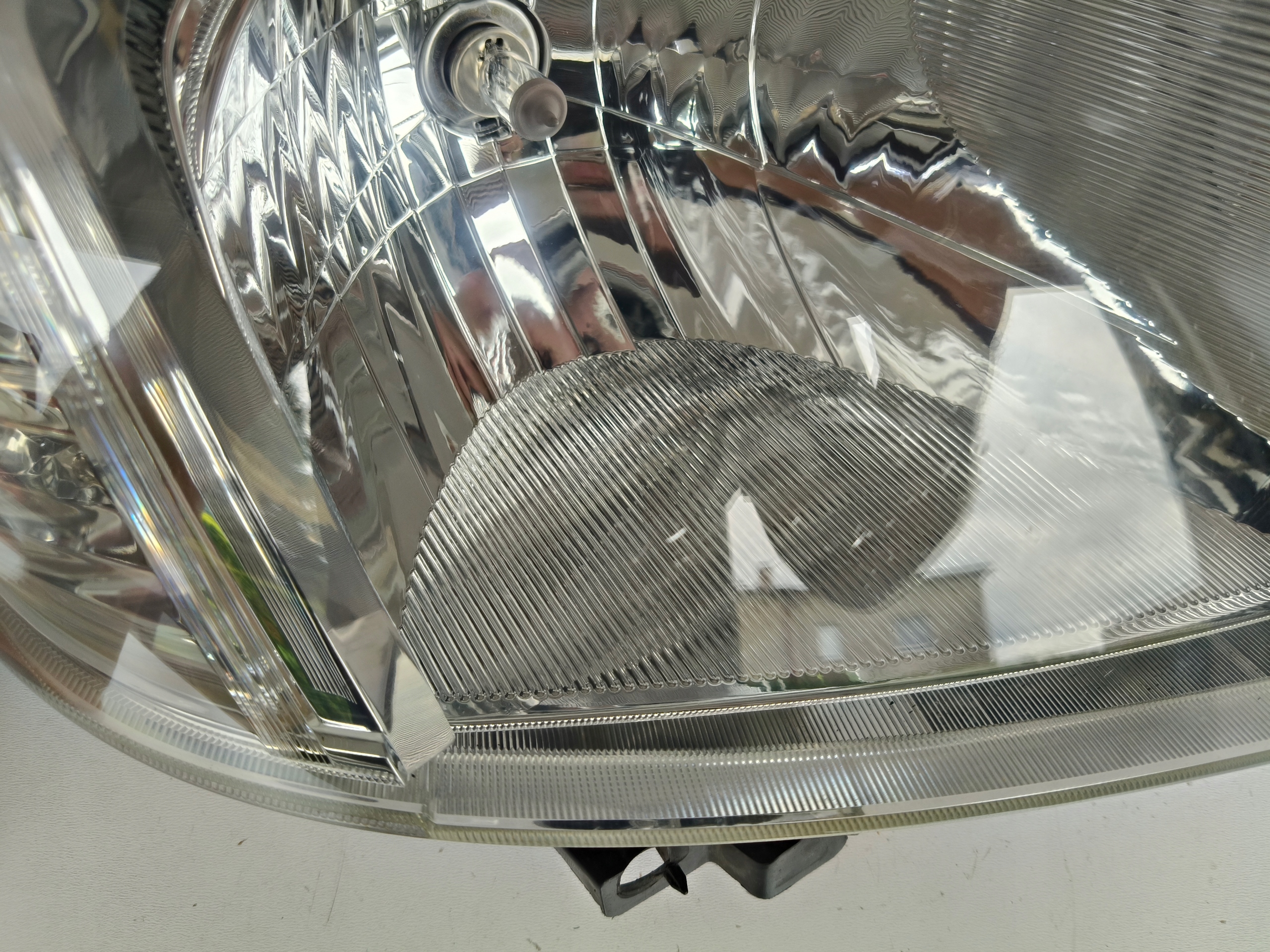 Licht rechts REFLEKTOR TOYOTA HILUX 12- LIFT