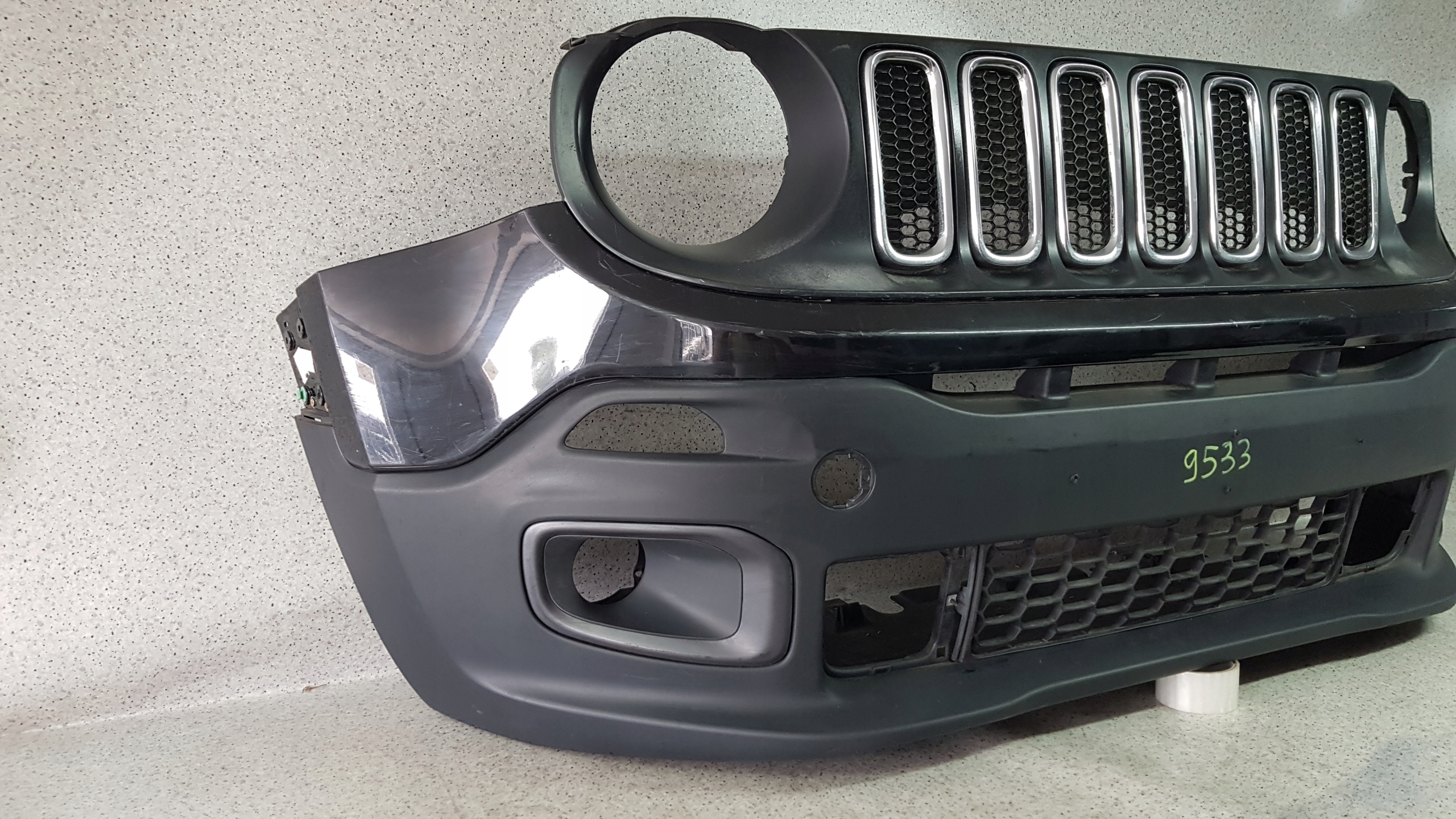 JEEP RENEGADE 2014 - bumper front 9533