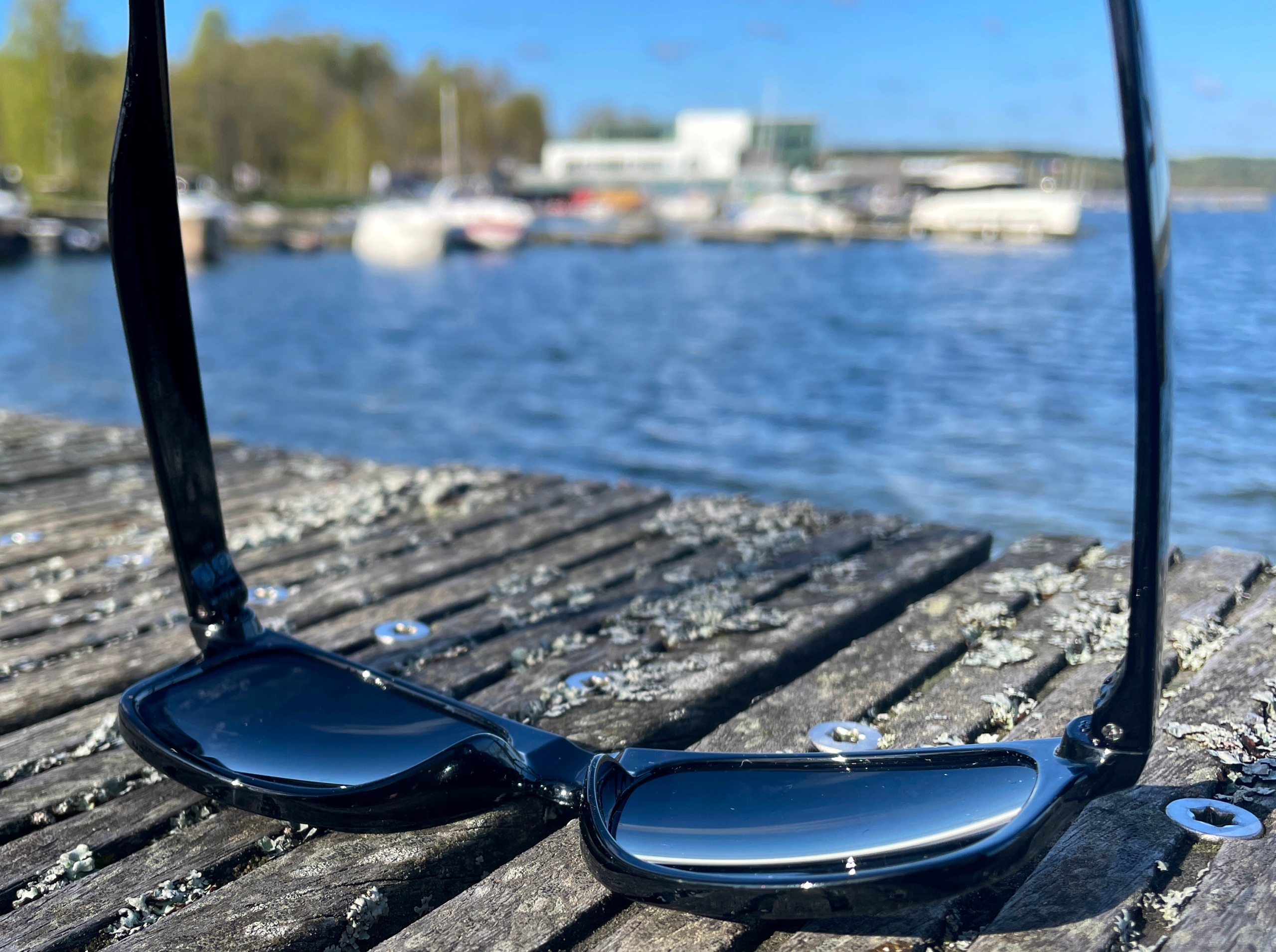 OKULARY PRZECIWSŁONECZNE LUSTRZANKI Materiał oprawki plastik