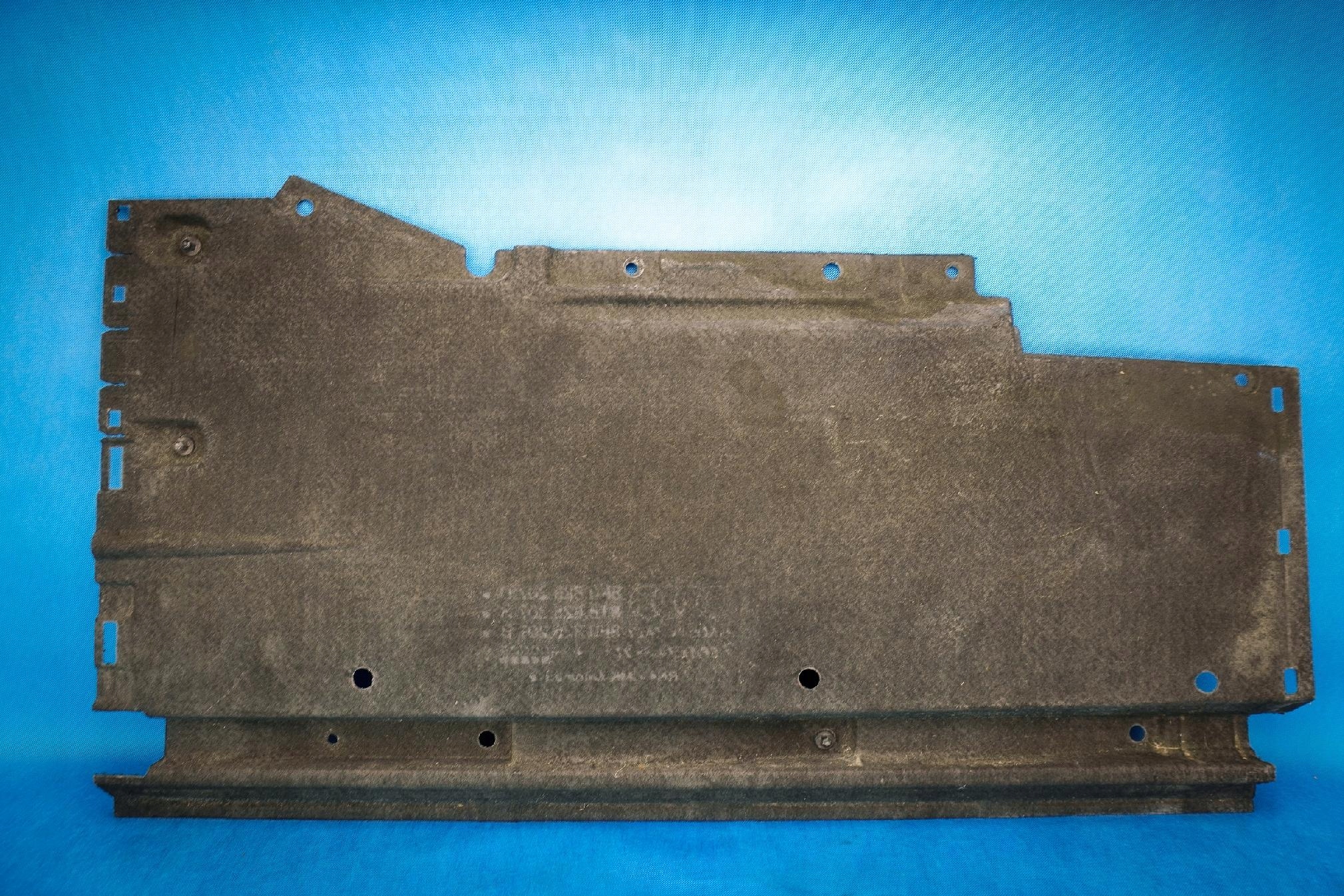 cover chassis left Audi A5 S5 8T Spb 8T8825207B