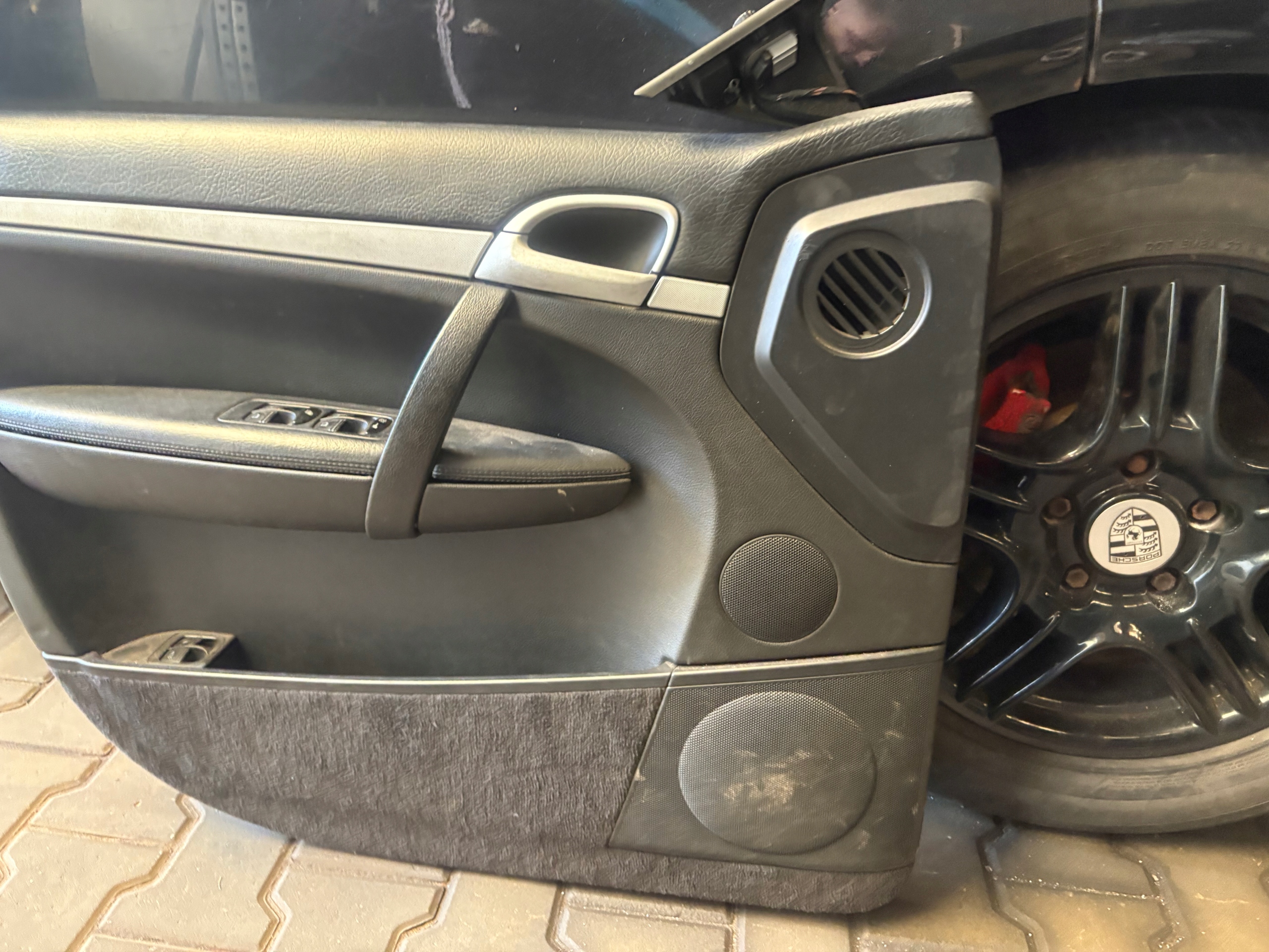 side left front - PORSCHE CAYENNE and 9PA 7L 02-10 EU