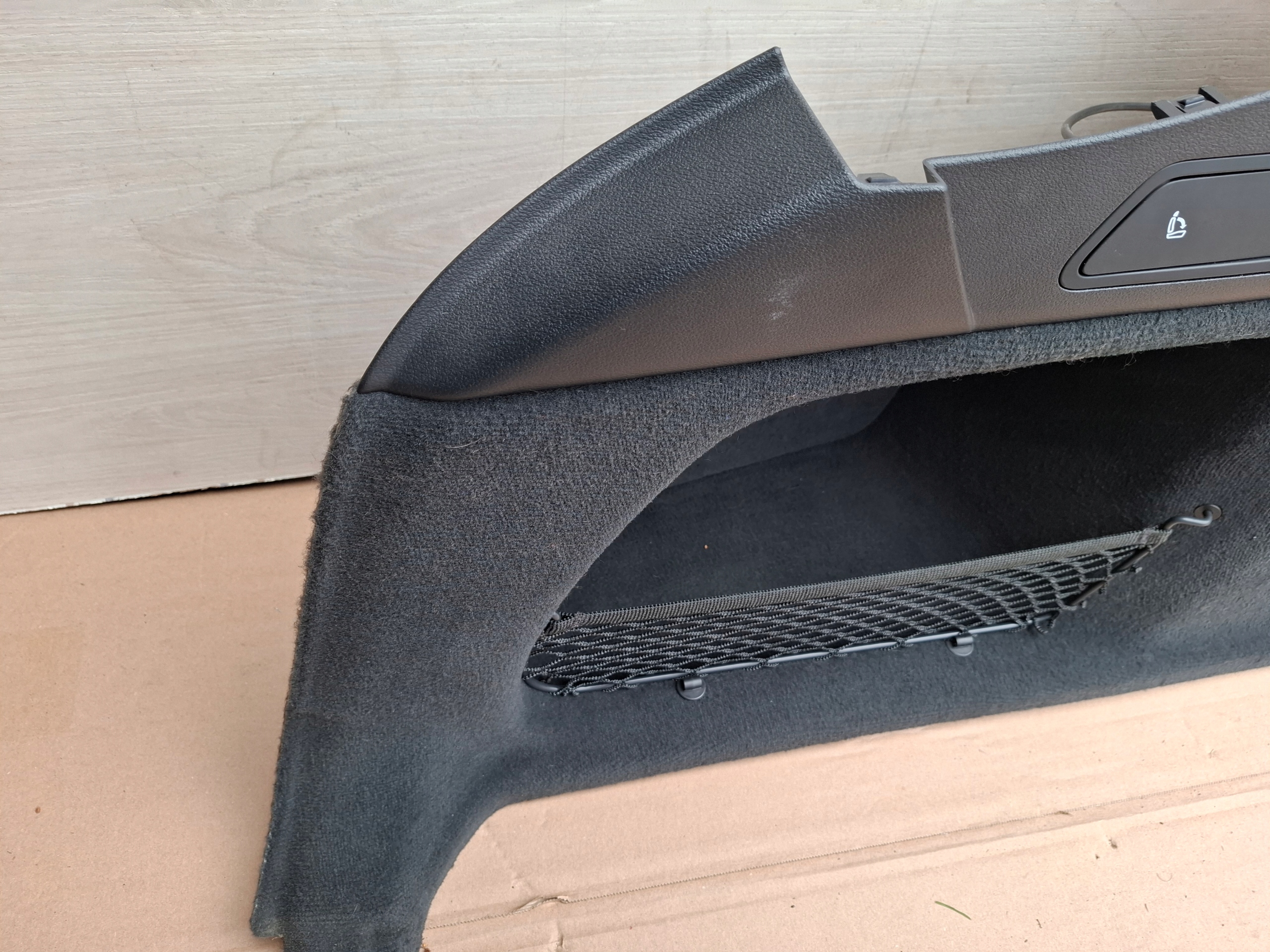 Audi A6 RS6 C8 23r 4K AVANT KOMBI boot upholstery left 4K9863879