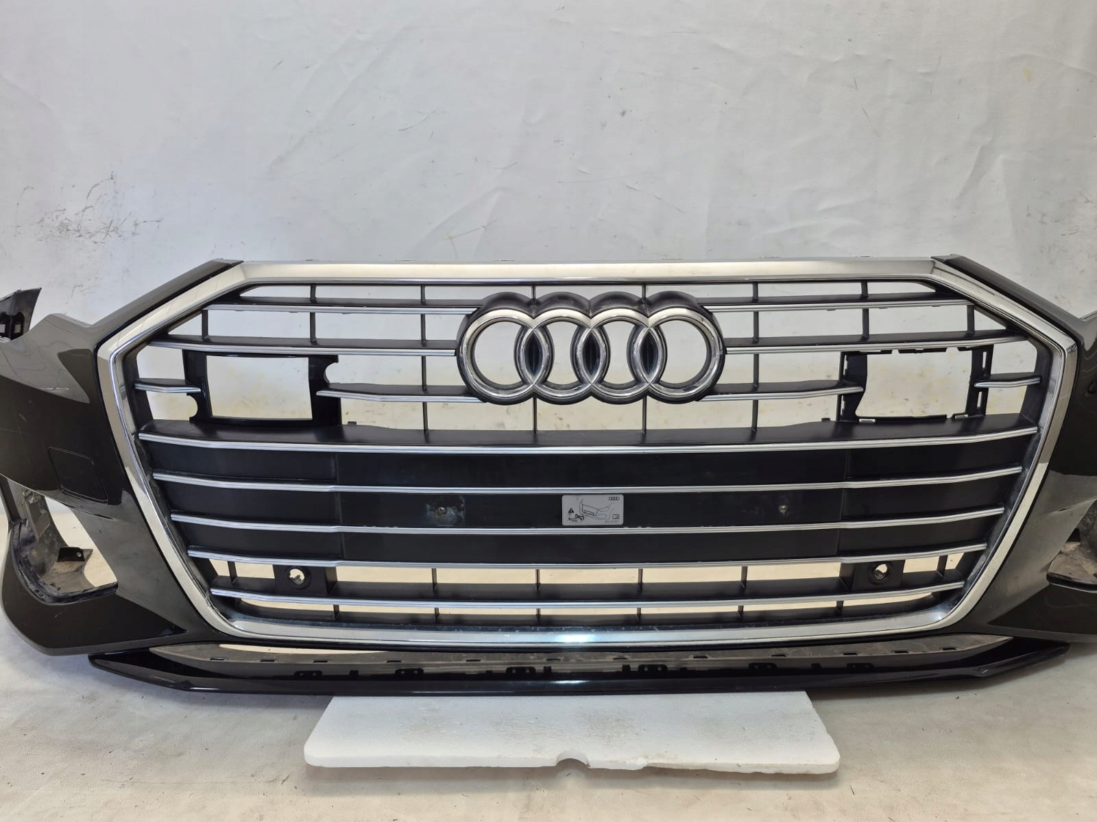 AUDI A6 C8 4K 18-23 bumper front front washer