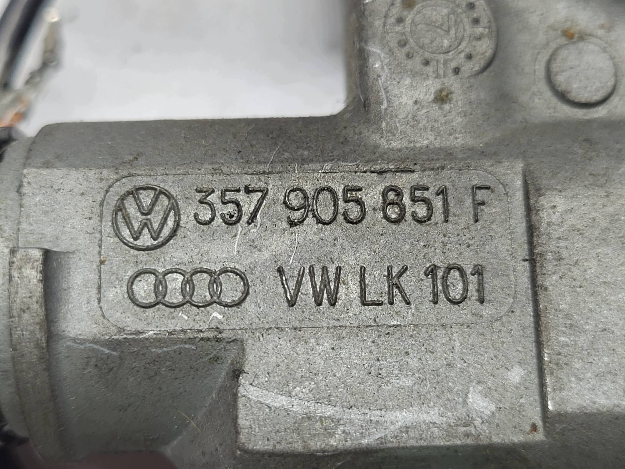 ignition Seat Ibiza II 1.4 8V 357905851F