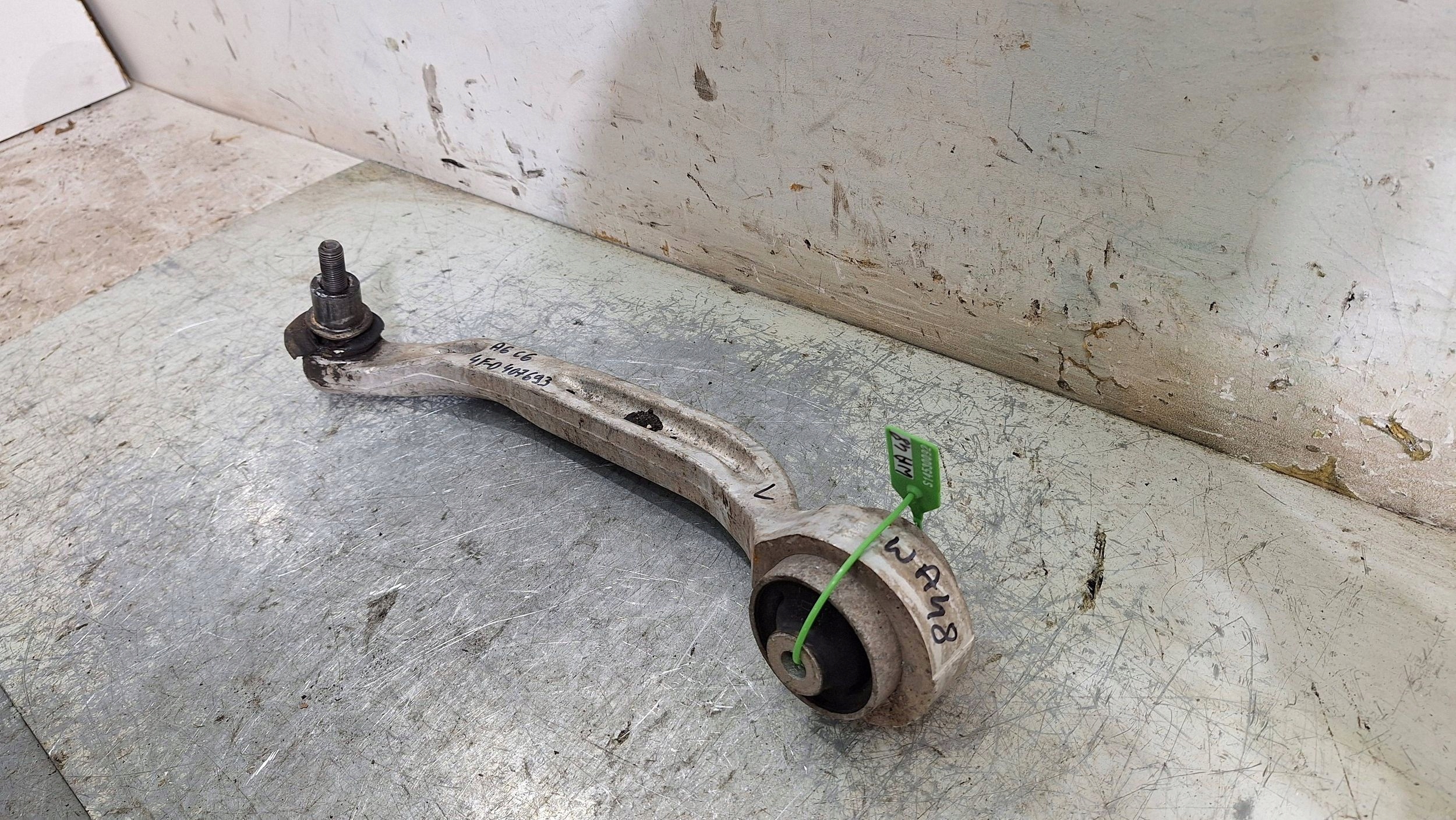Querlenker links vorne 4F0407693 AUDI A6 C6