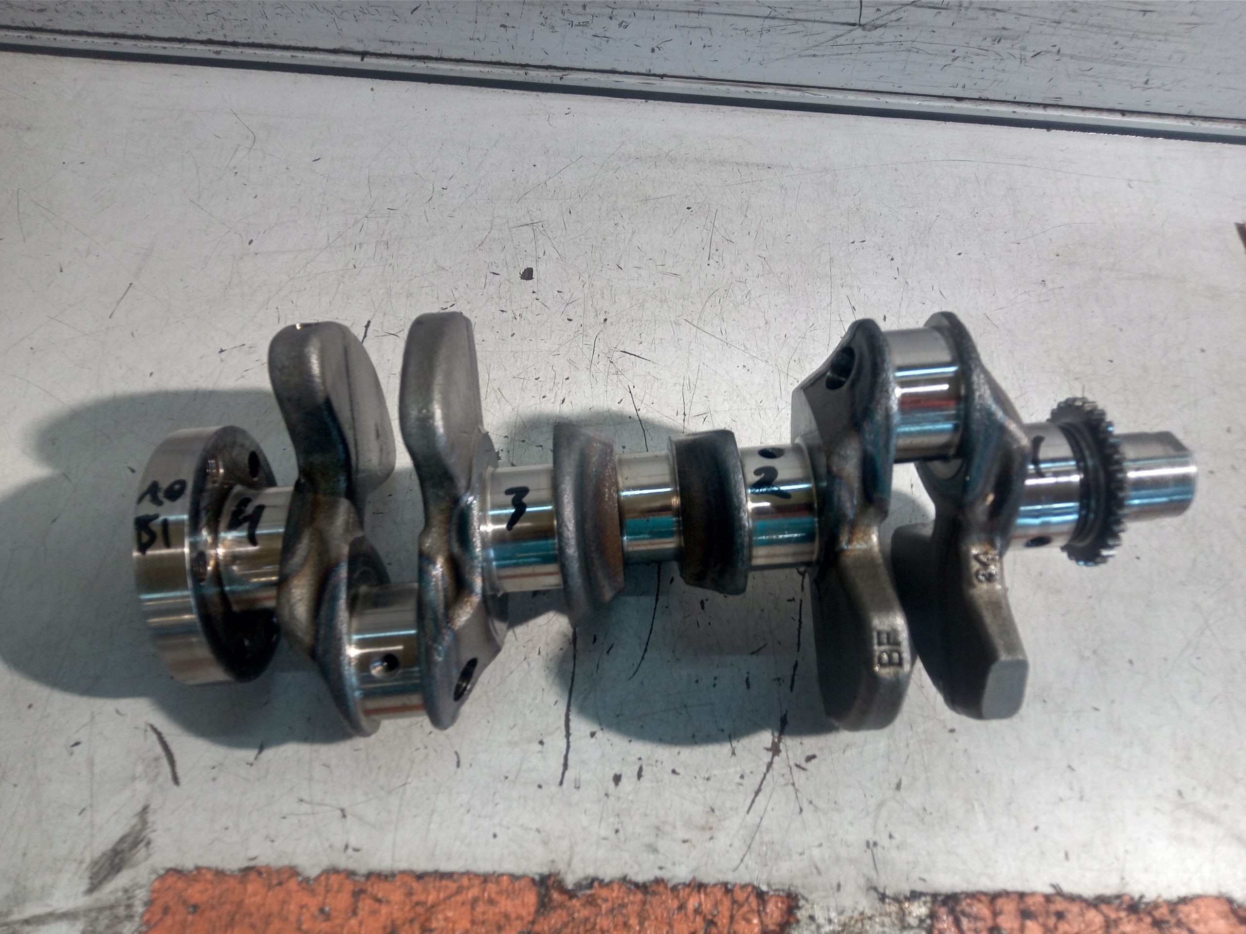 AUDI SEAT SKODA VW WAŁ KORBOWY 1.0 TSI DLA Producent części Audi OE