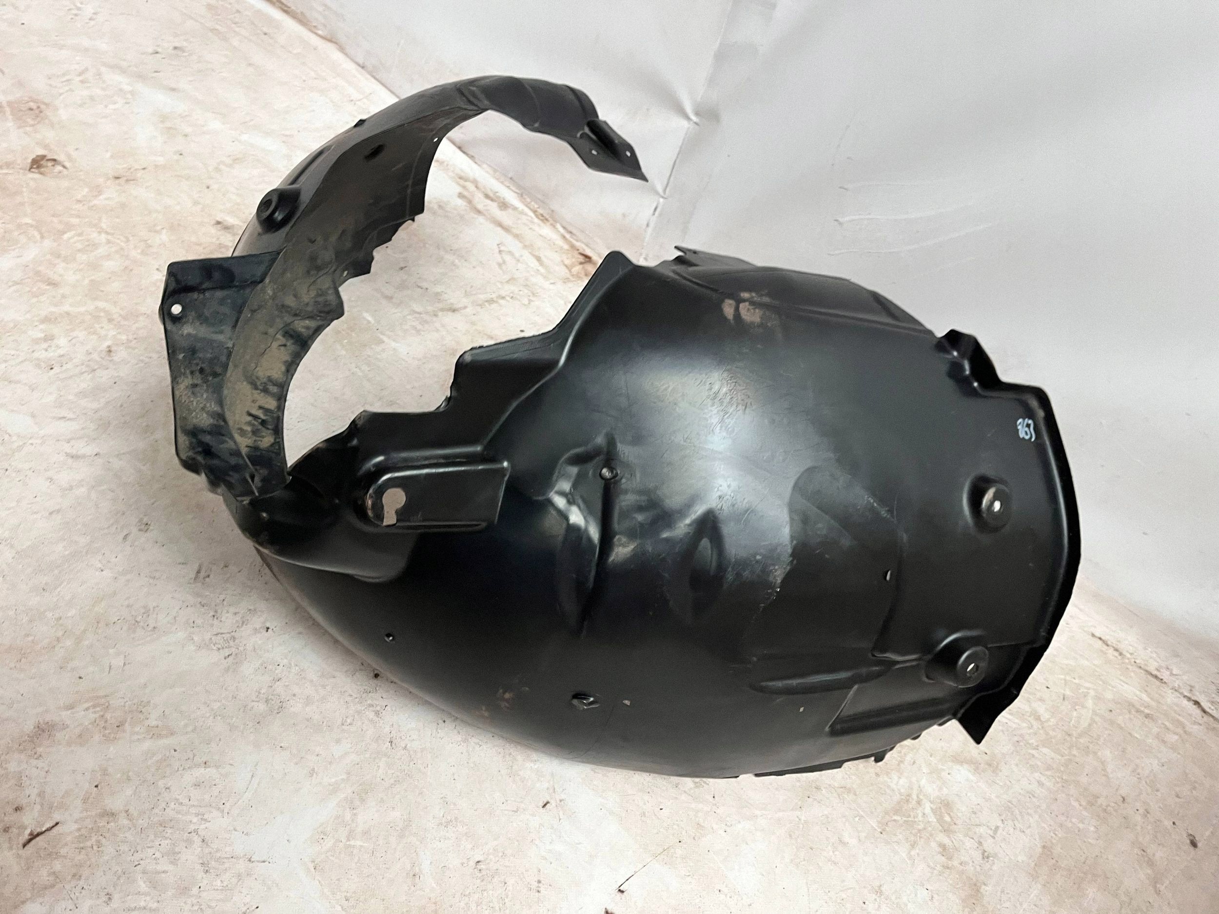 mudguard front front AUDI A4 S4 B9 8W 8W0821171A @M