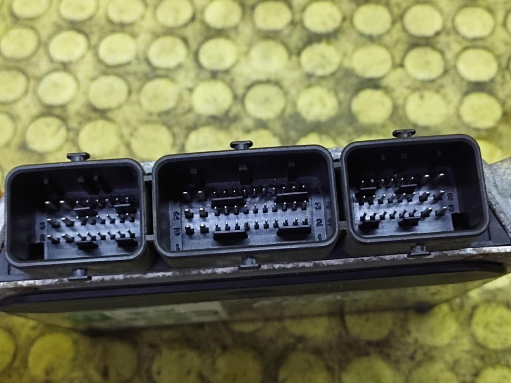 PEUGEOT 206 control unit of the engine 9648620880