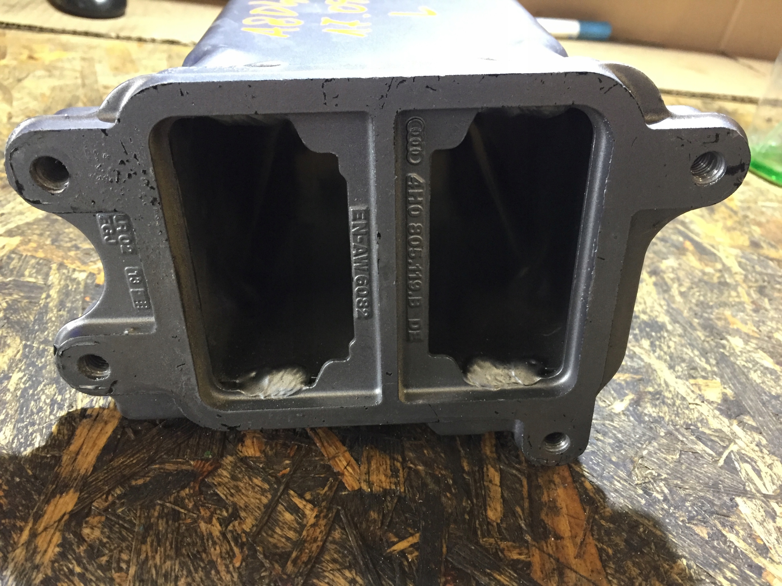A8 D4 Absorber Aufpralldämpfer Pralldämpfer Längsträger links 4H0805129B