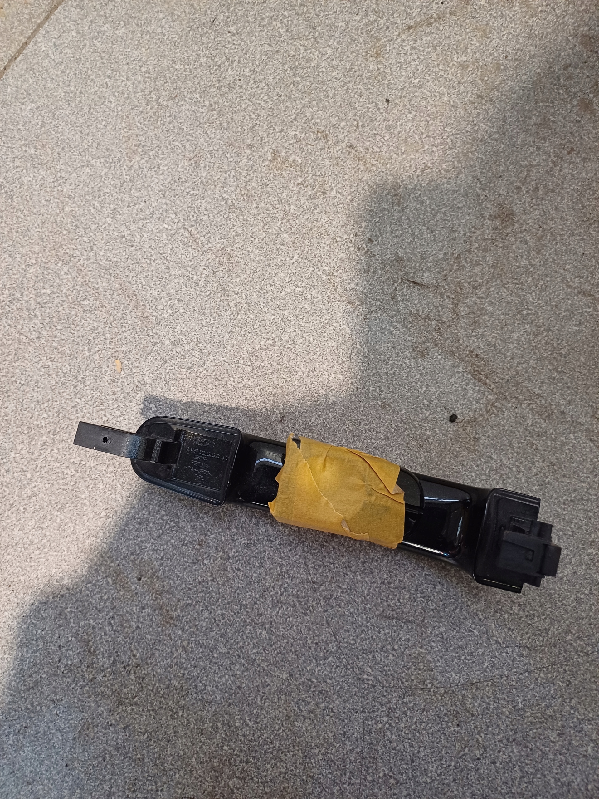 handle left rear part FORD FOCUS MK3 AM51U22404CAW
