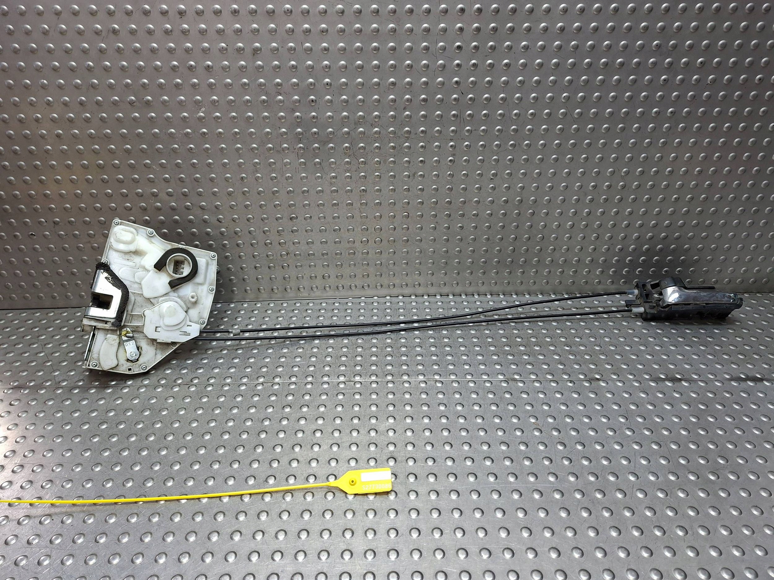 lock door left 3D SUZUKI SWIFT MK6 05-10 7 PIN 62K30