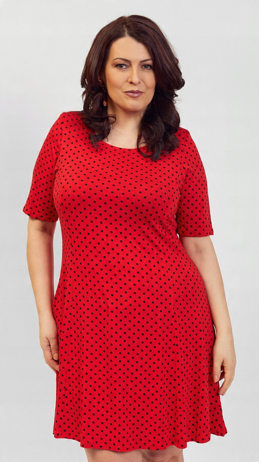 

Sukienka Wiosenna Czerwona W Czarne Grochy 3XL