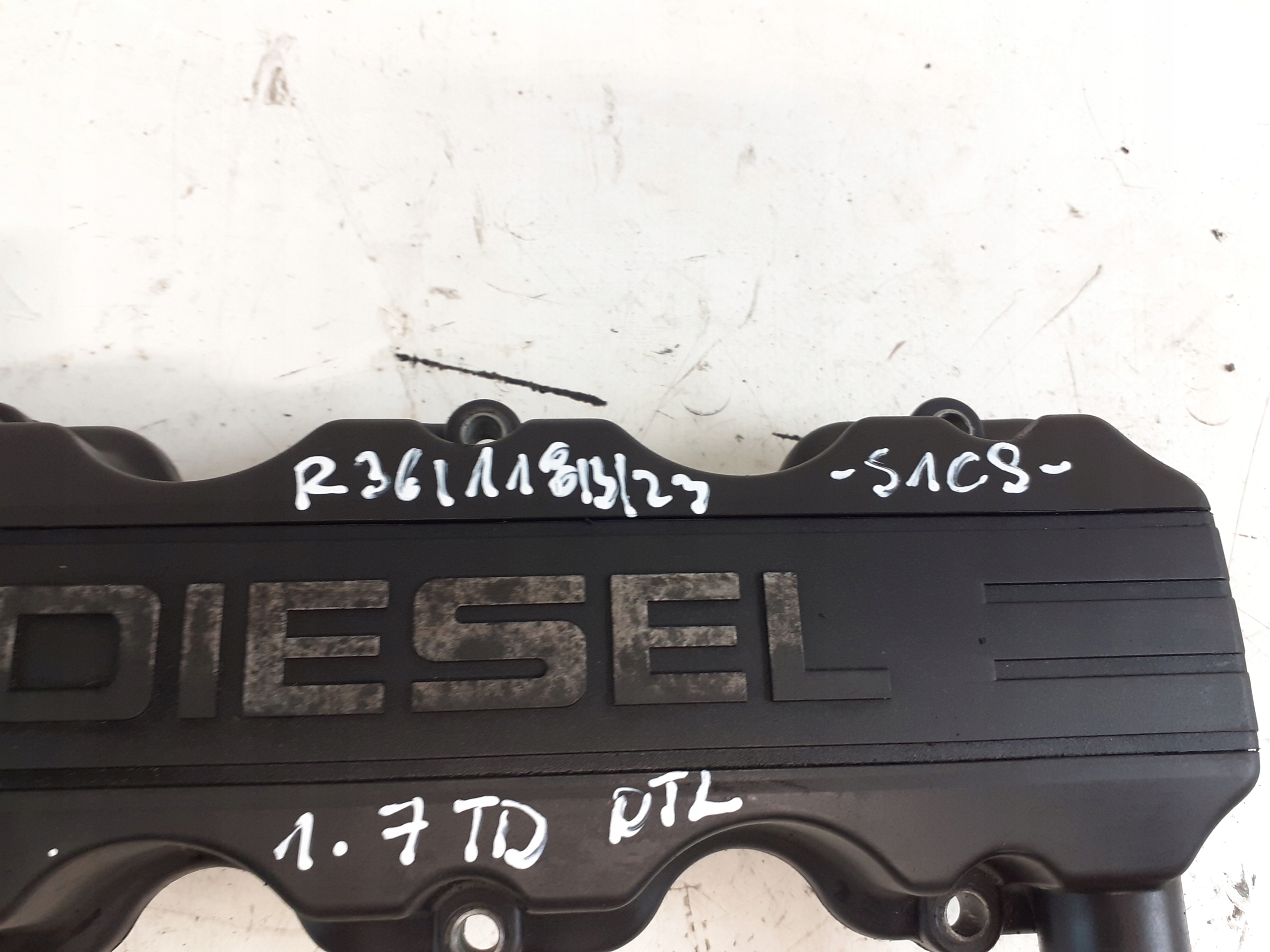 OPEL ASTRA II G Abdeckung der Ventile 1,7DTI 90467642