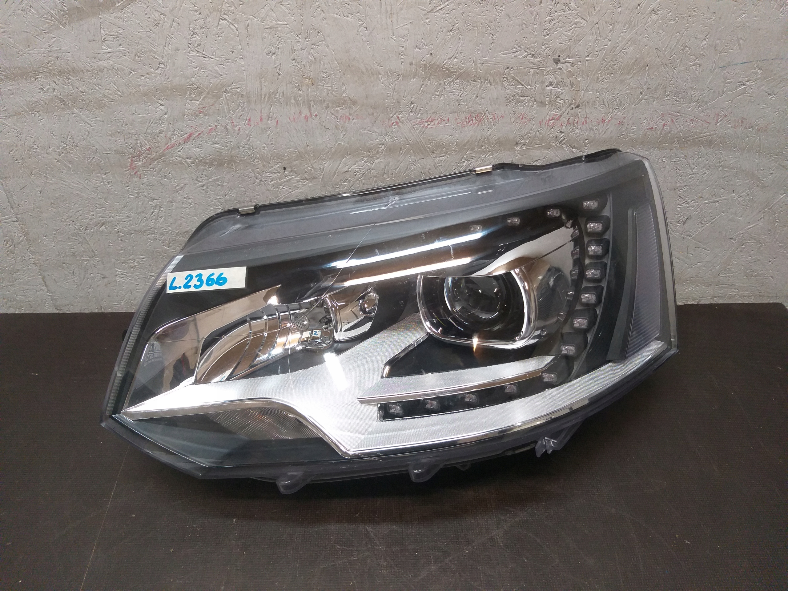 LIGHT FRONT LEFT VW T5 LIFT XENON LED
