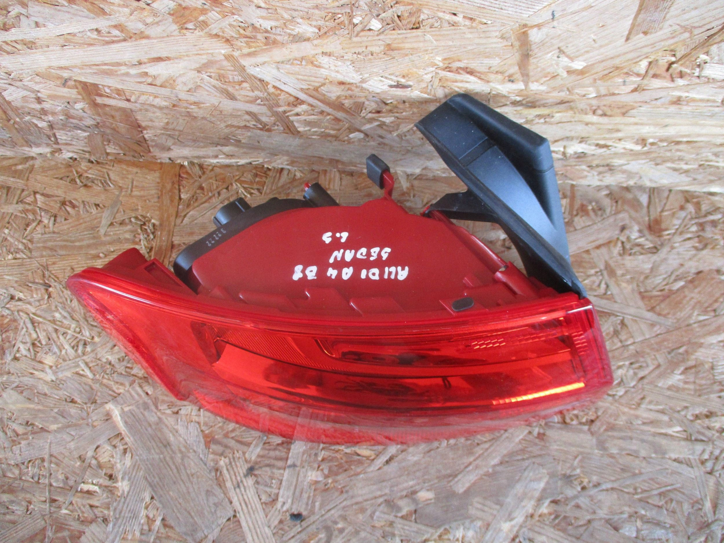 light rear part rear left AUDI A4 B8 LIFT sedan