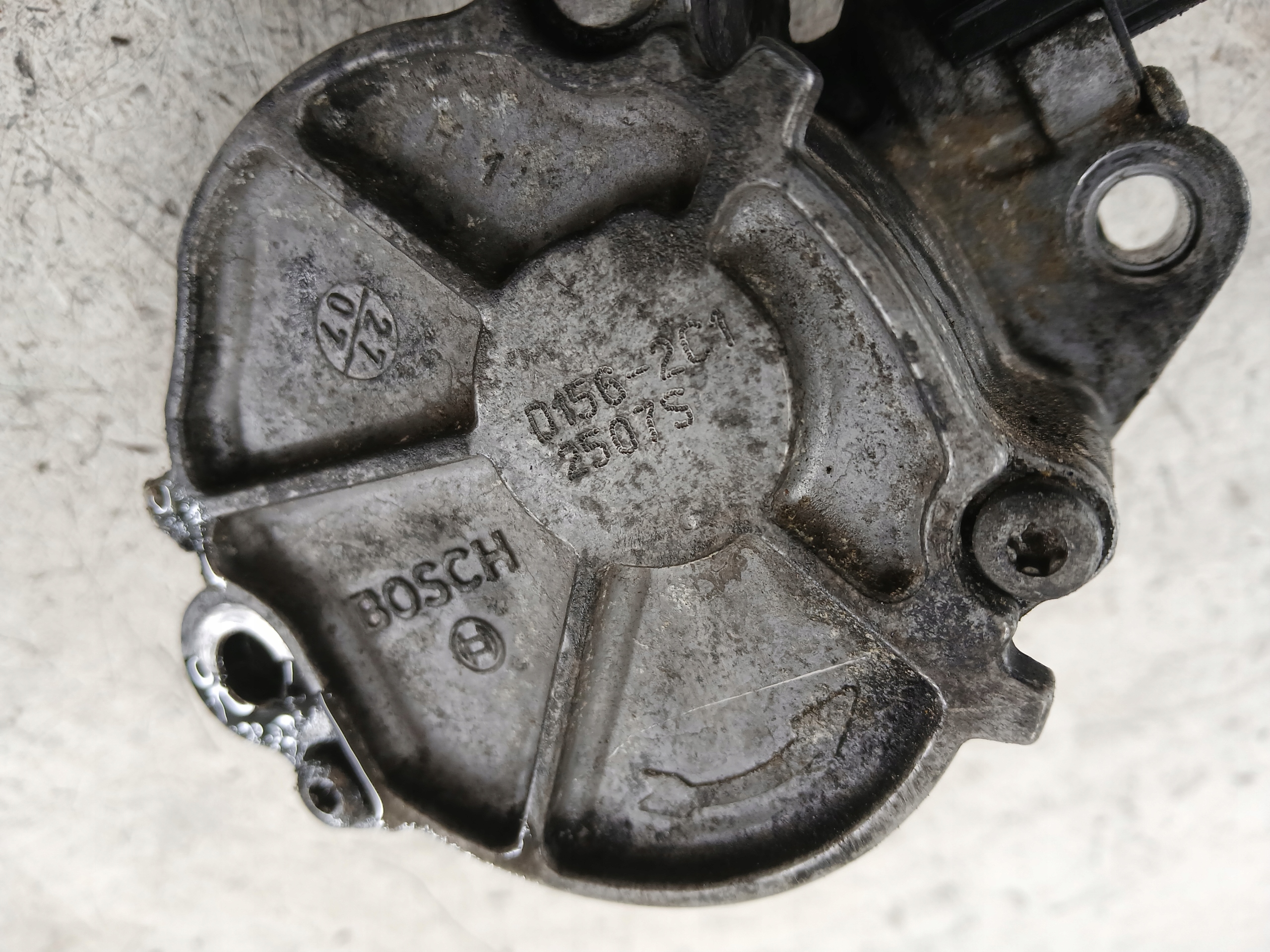 FORD FOCUS MK2 1.6 TDCI pump vacual VACUM D156-2C1