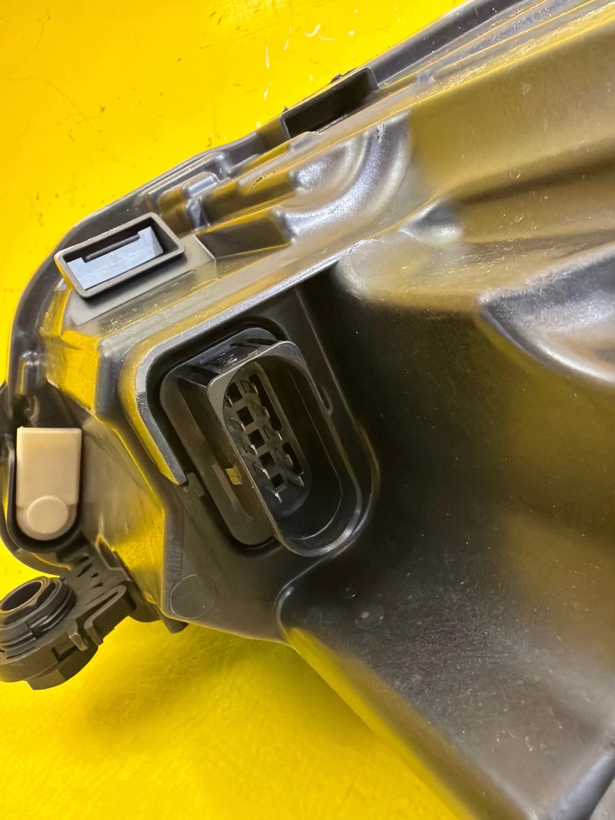 light left VW Polo VI 2G1 2017- normal 2G1941005D