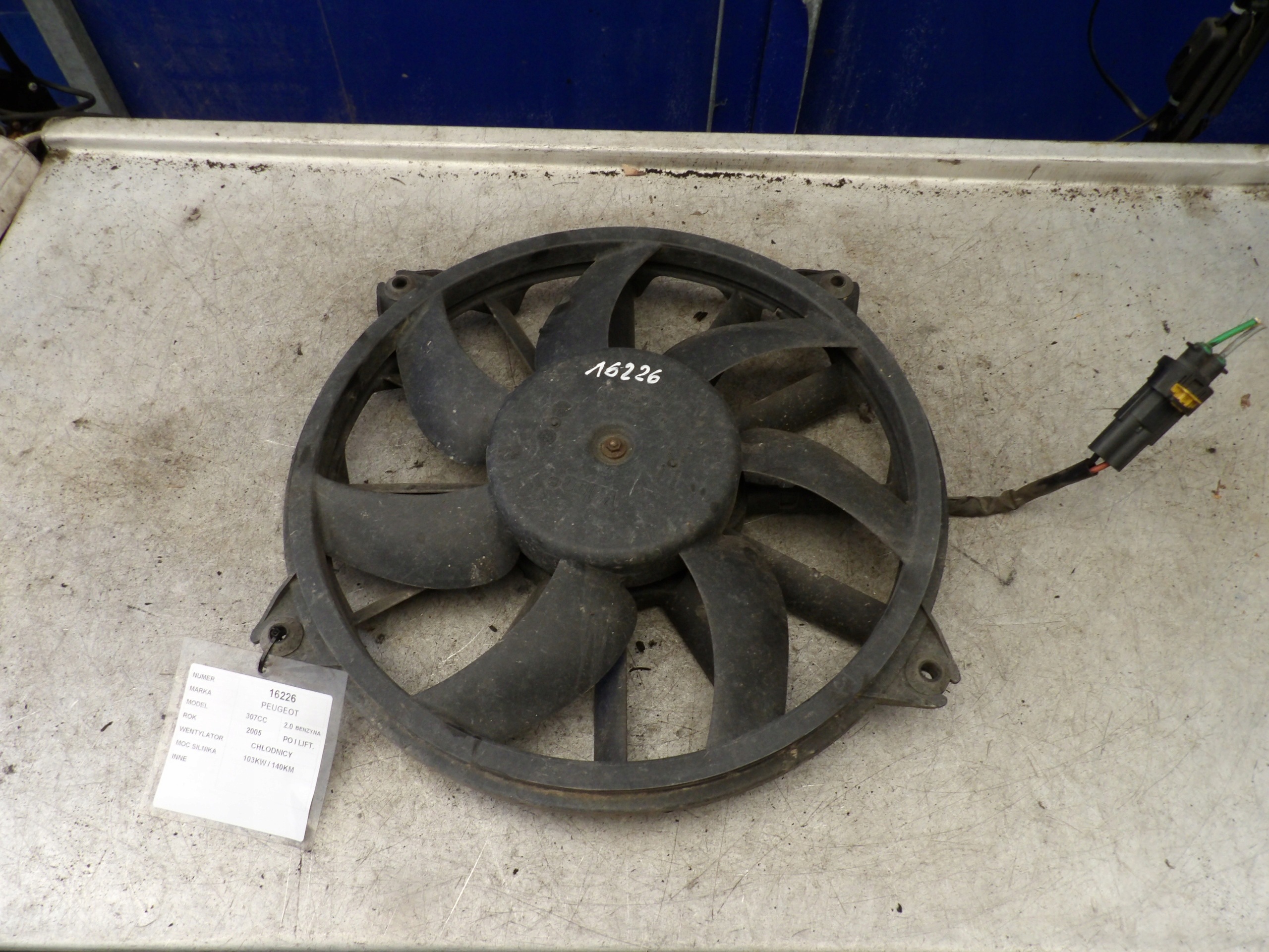 Peugeot 307 2,0 radiator fan