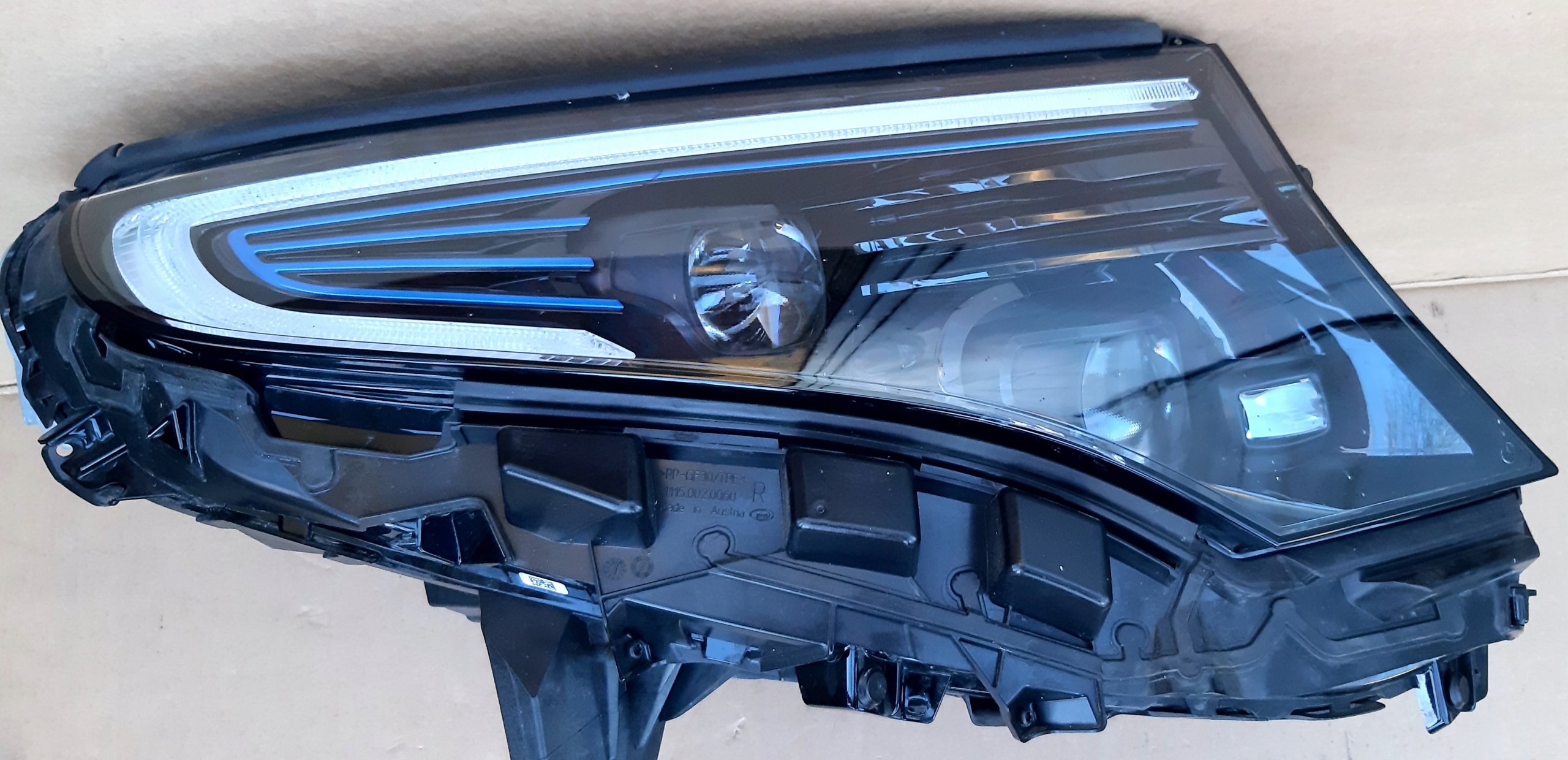 MERCEDES EQC V293 ФАРИ ФАРА LED