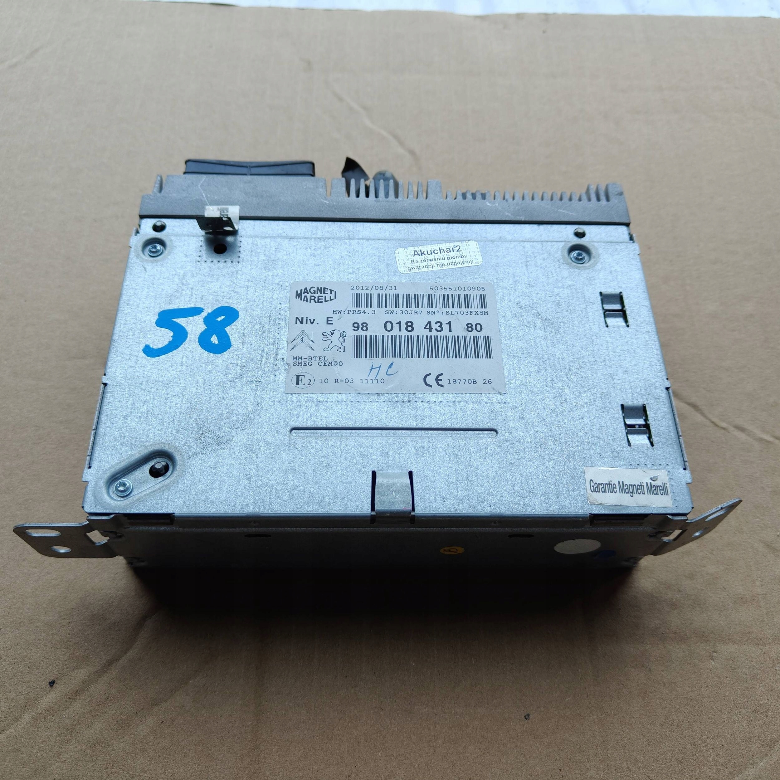 Stacja multimedialna Peugeot 2008 e 9801843180