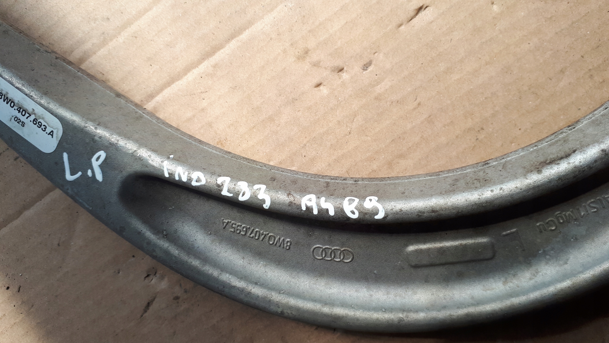 A4 B9 8W arm left front 8W0407693A A5 8W