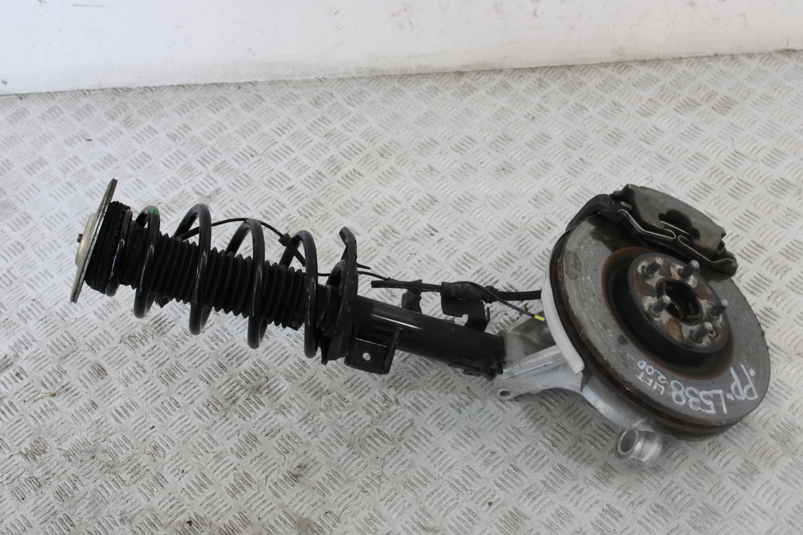 swing McPherson shock absorber right front EVOQUE LIFT L538