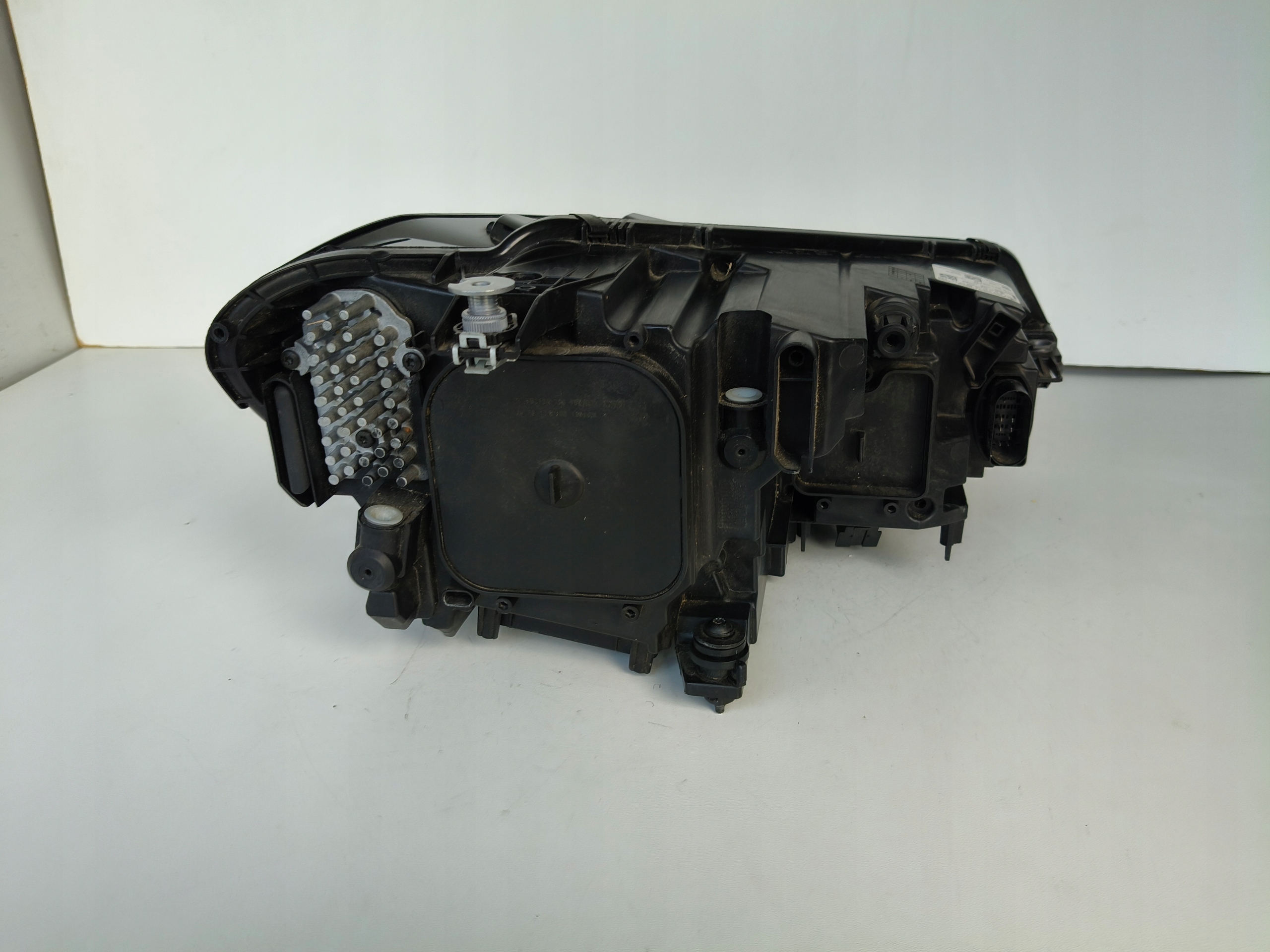 Licht links REFLEKTOR VW TOURAN 5TA 16- FULL LED