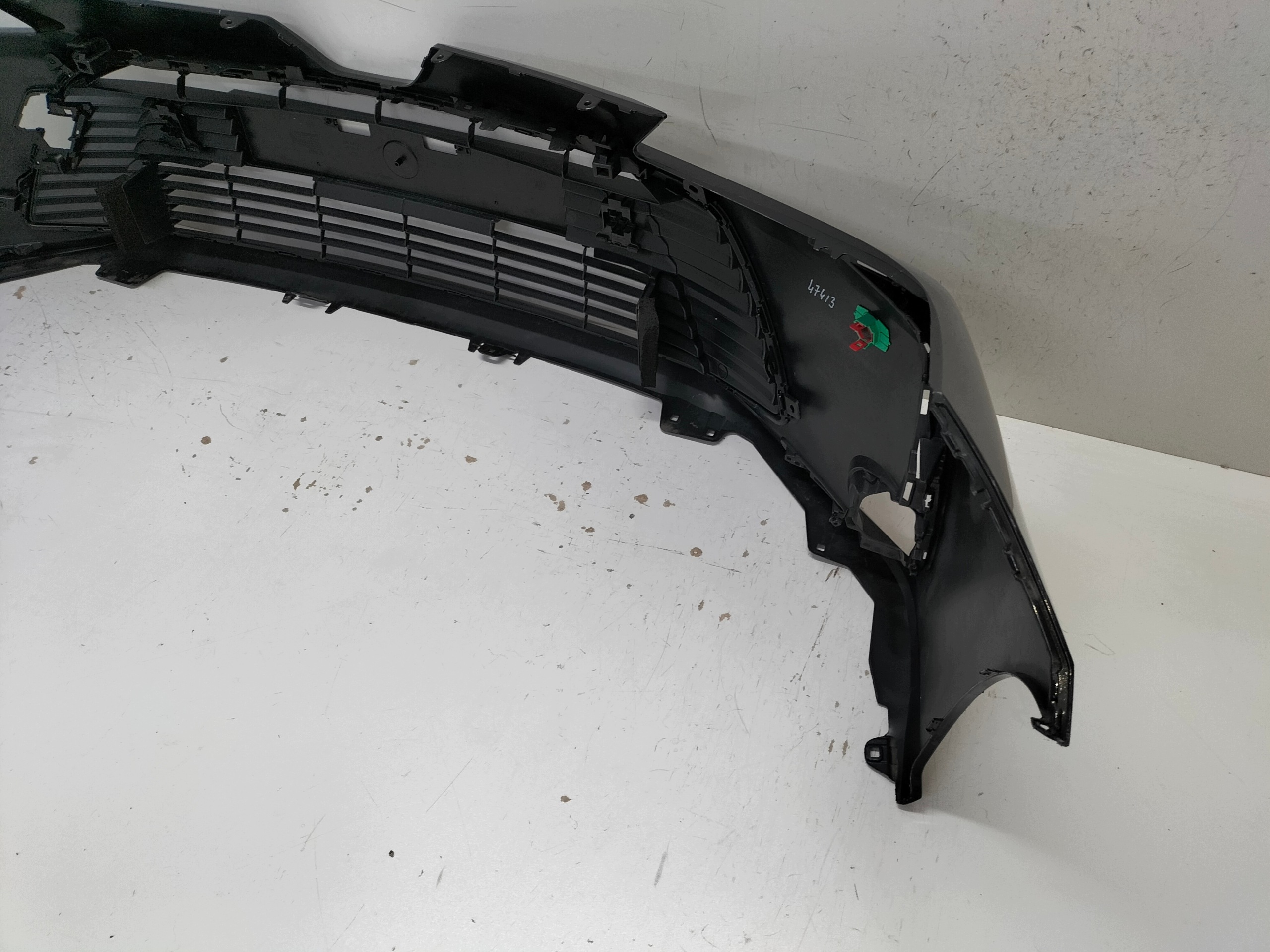 front bumper front TOYOTA COROLLA E21 18 SDN without washers below 4x PDC