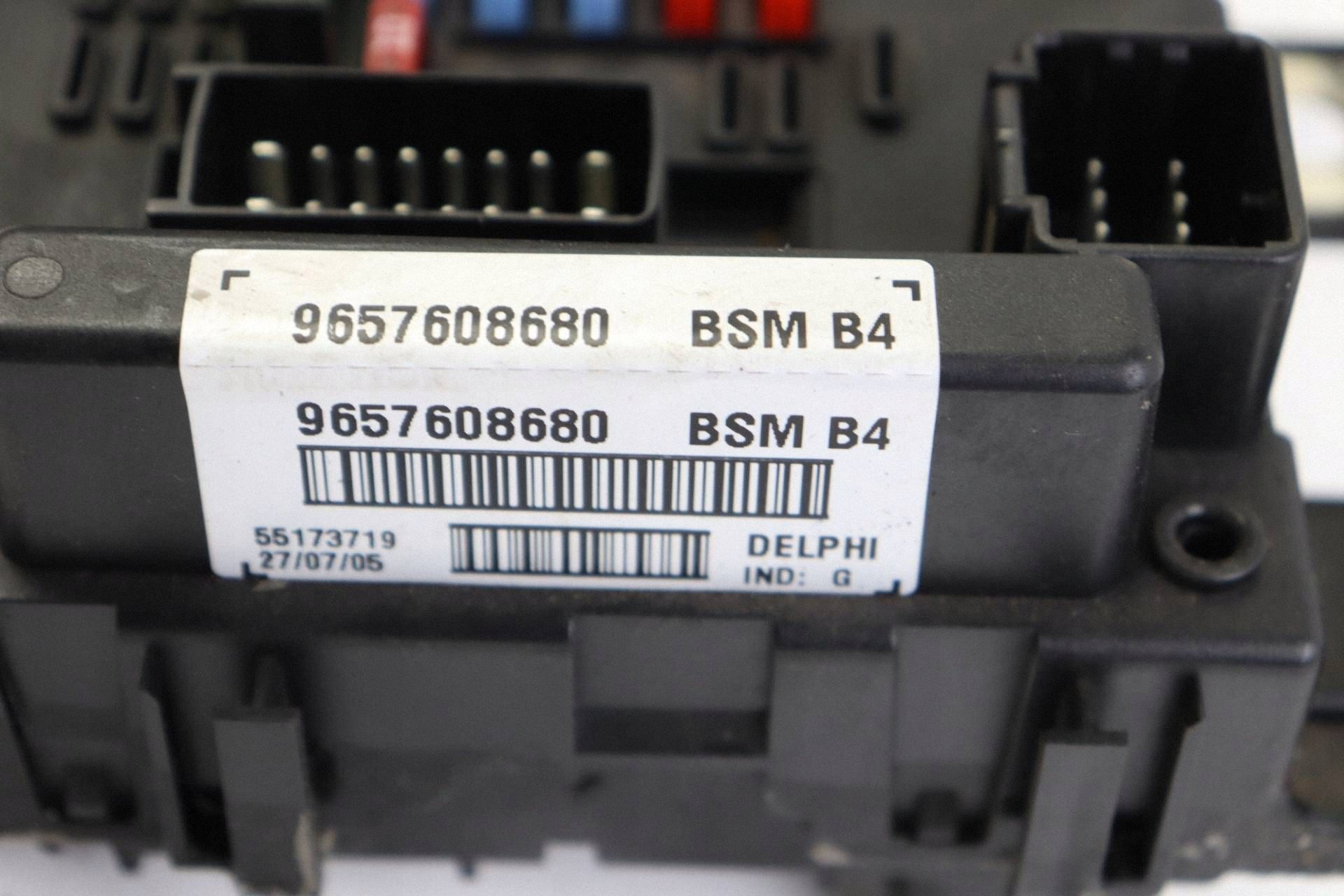 CITROEN PEUGEOT module compartment control unit BSM 9657608680