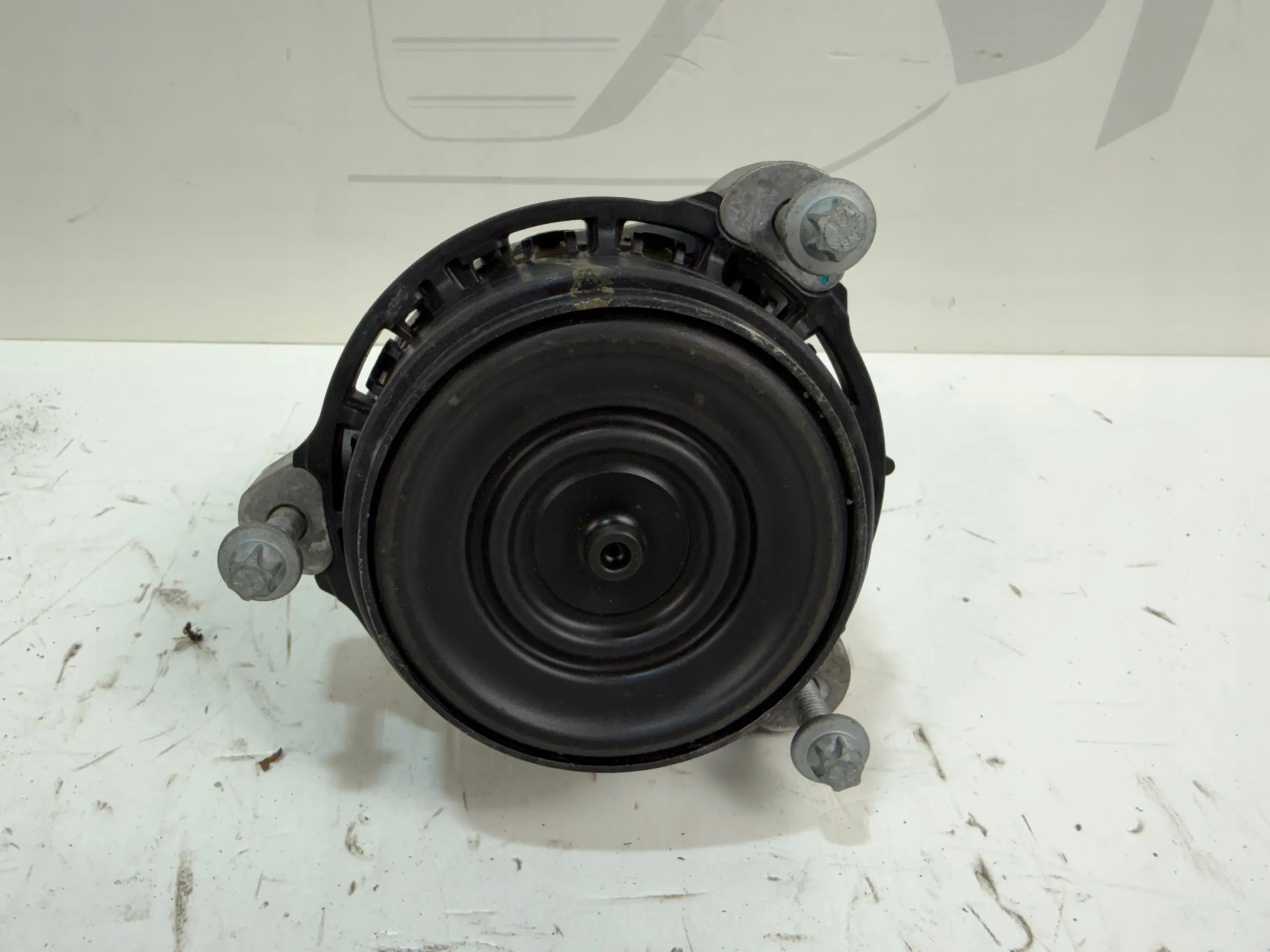holder engine mount left BMW G20 G26 G29 G30 6860465