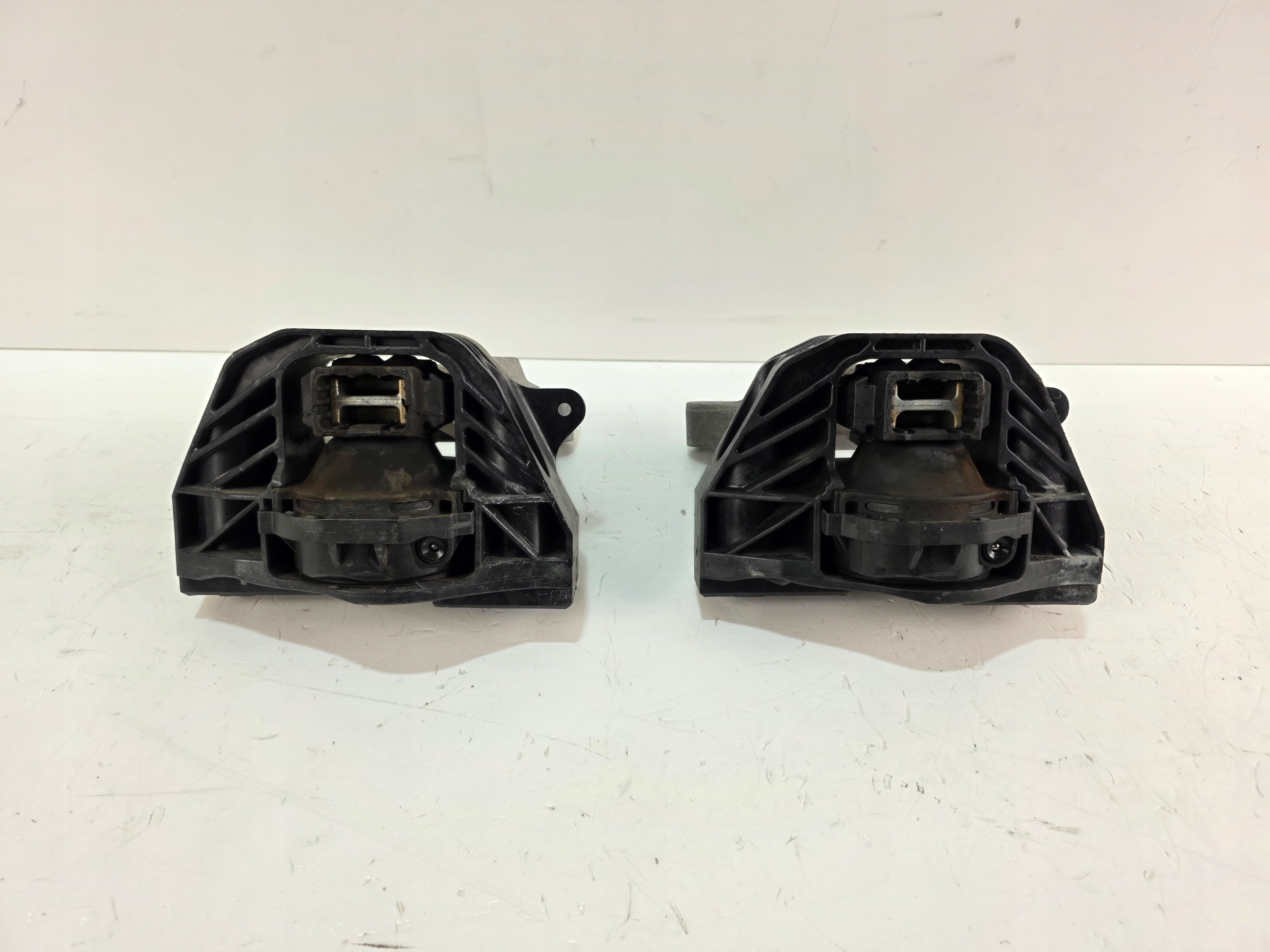 holder engine mount HYUNDAI I20 III BAYON 9834135980