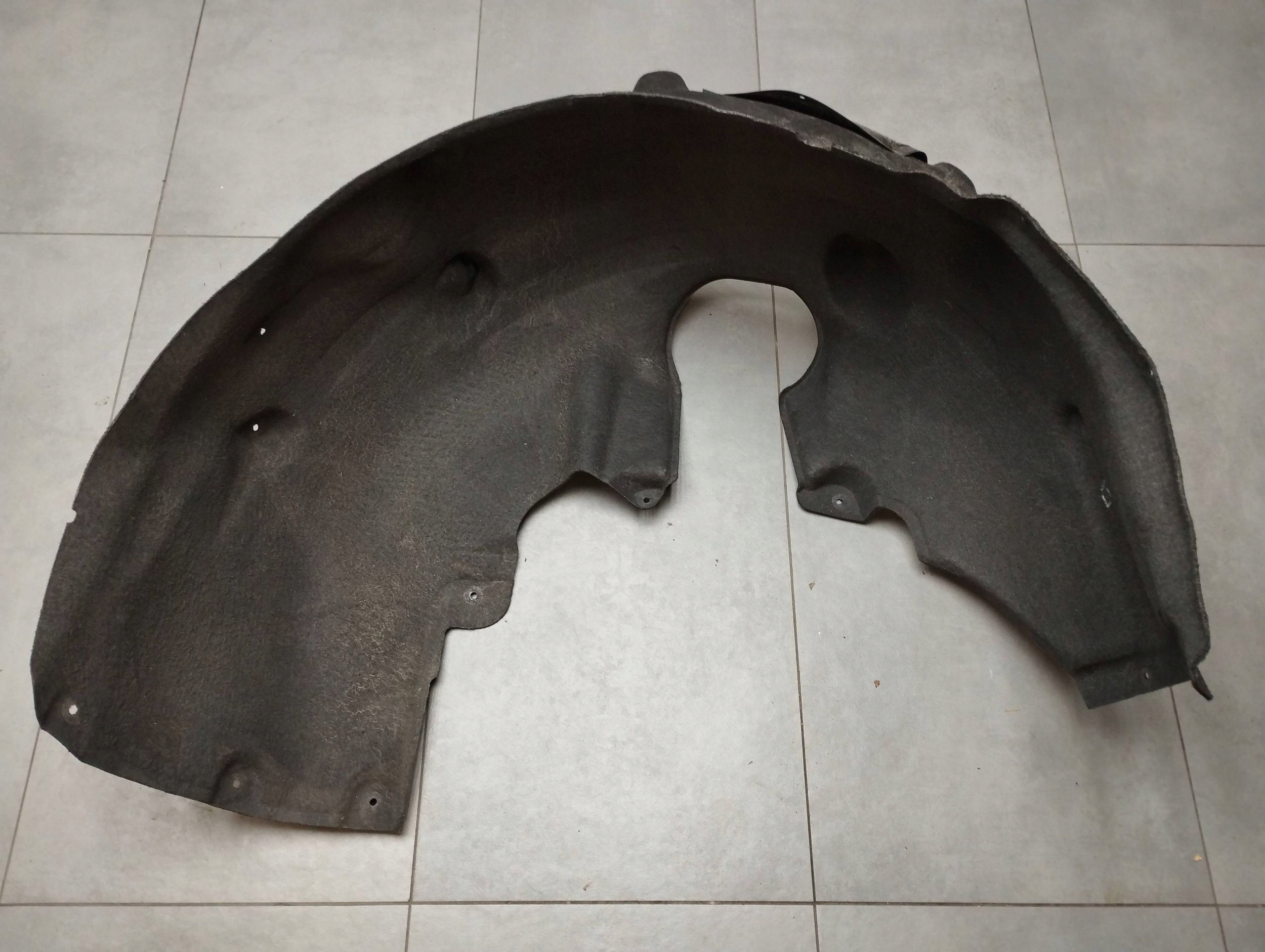 BMW 7 G11 mudguard left rear part