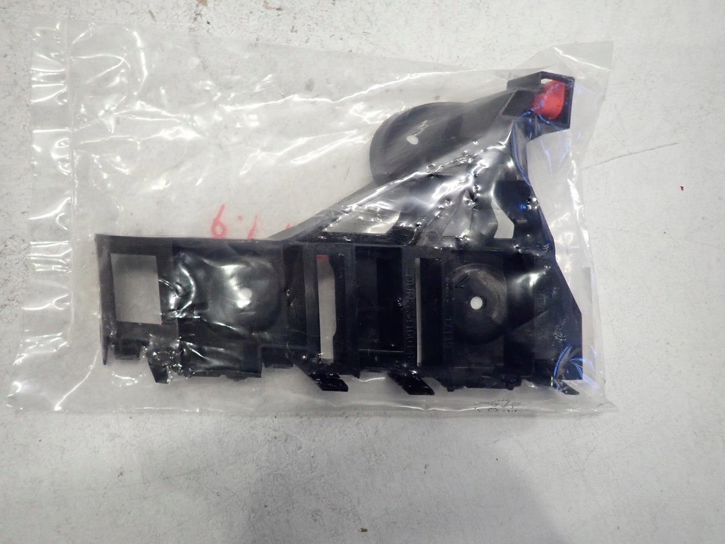 bumper bracket left rear part OPEL ADAM 2013- 13356507