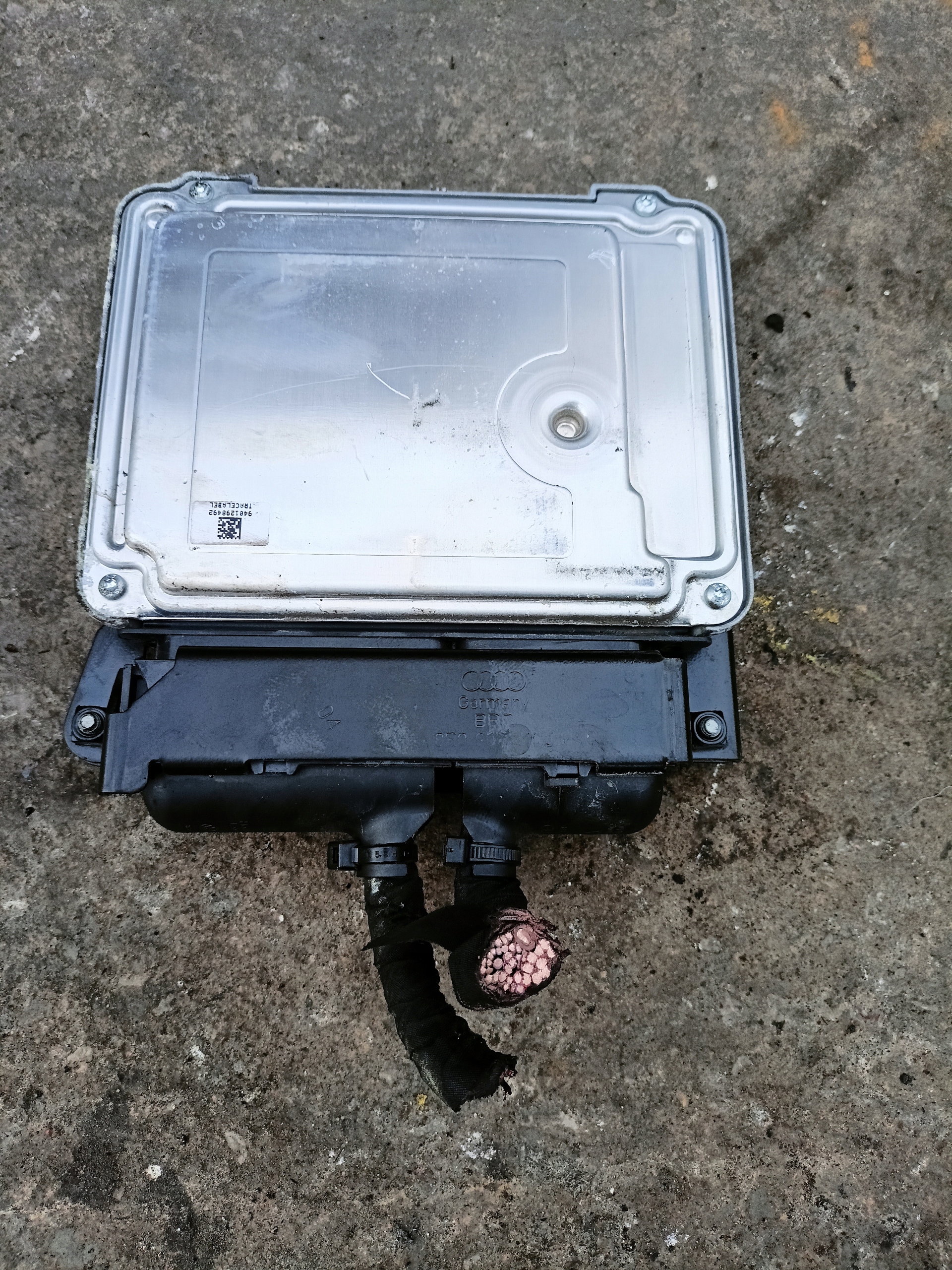 control unit of the engine AUDI A3 8P 1.4TSI 03C906016S