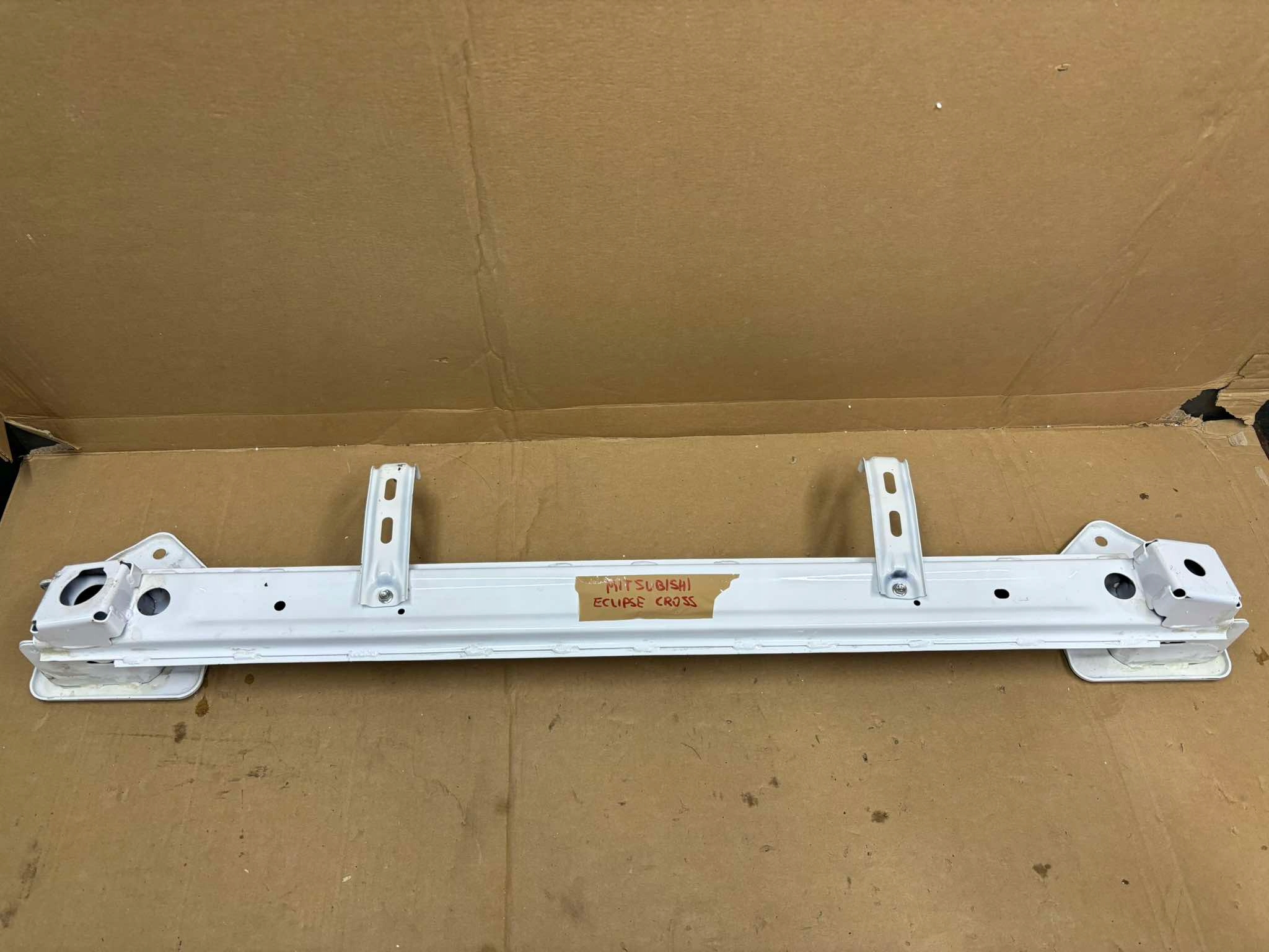 RINFORZO PARAURTI Traversa posteriore MITSUBISHI ECLIPSE CROSS