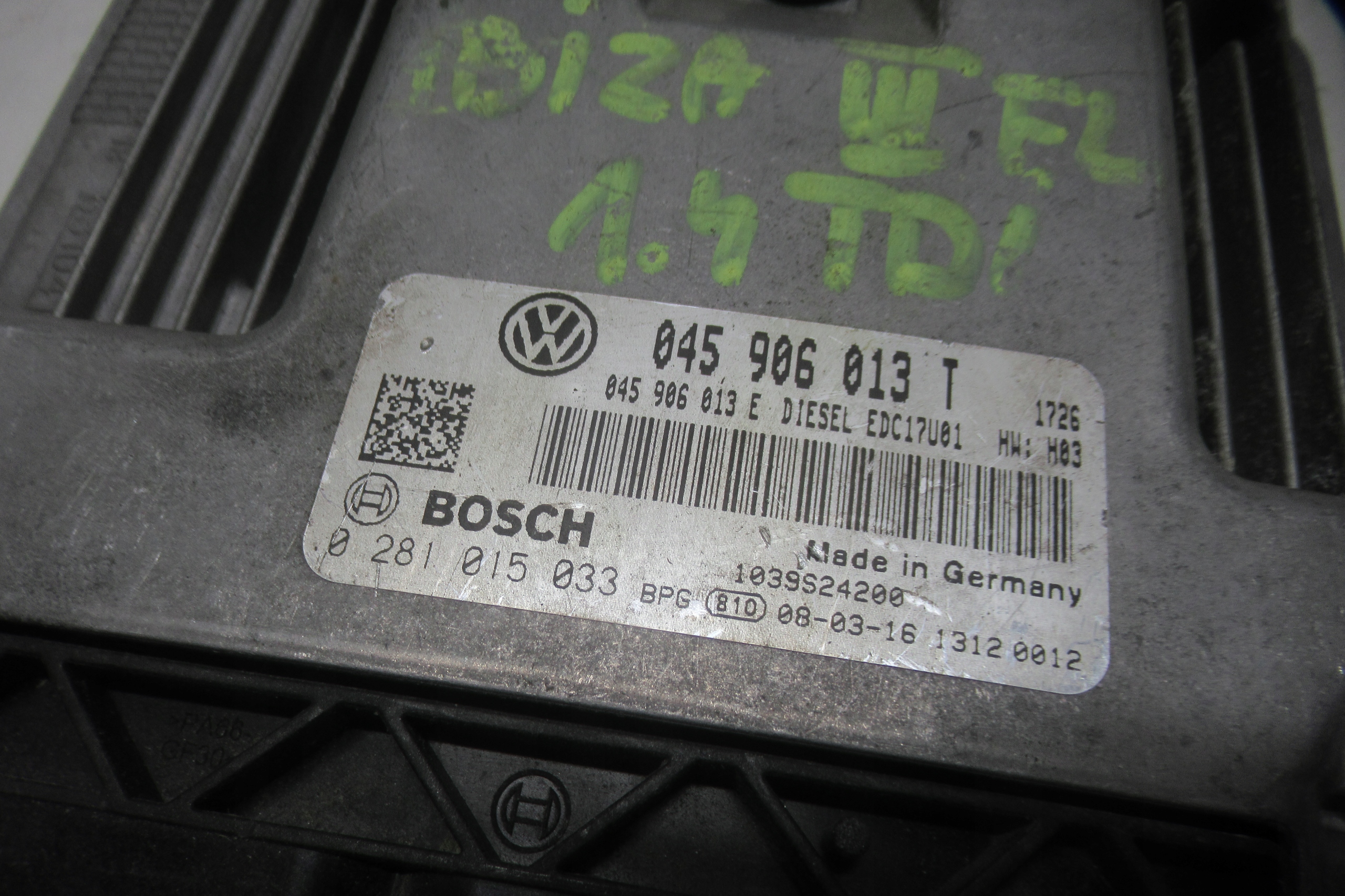 SEAT IBIZA FL 1.4 TDI computer control unit of the engine 045906013T