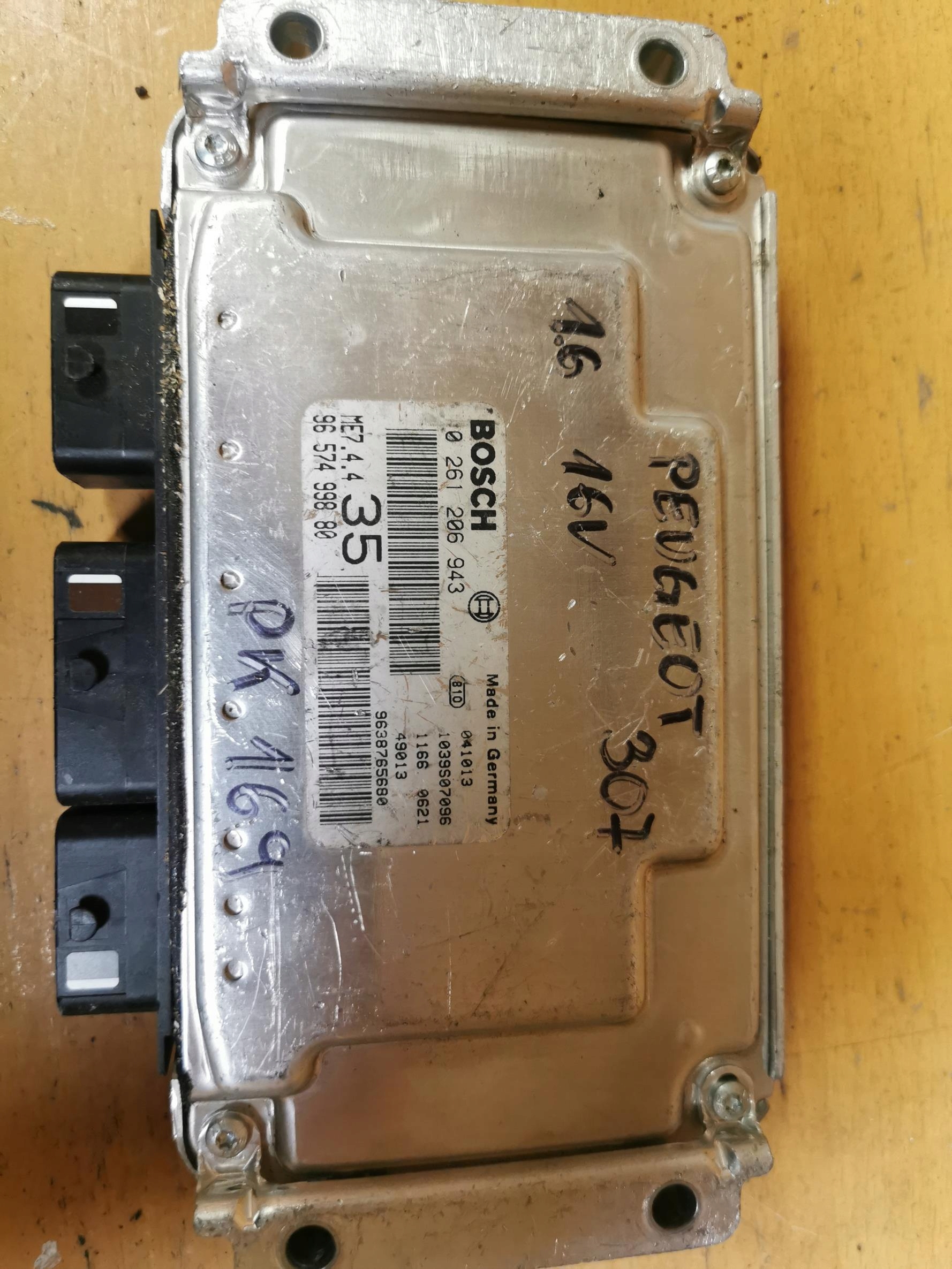 control unit computer of the engine PEUGEOT 307 1.6 HDI 109KM 9657499880