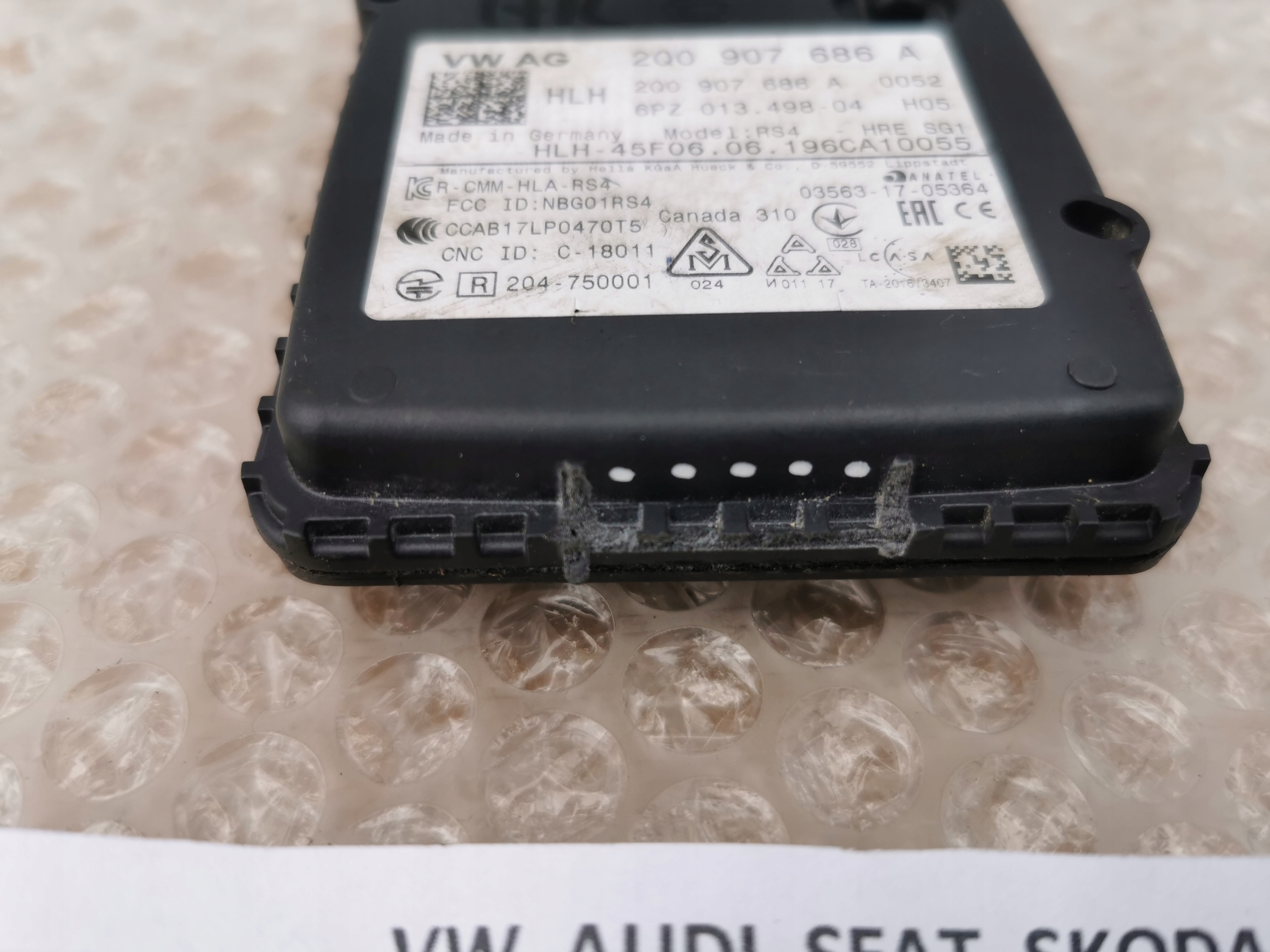 VW AUDI SEAT SKODA 2Q0 MODUŁ RADAR ASYSTENT ZMIANY PASA RUCHU 2Q0907686A Producent części Volkswagen OE