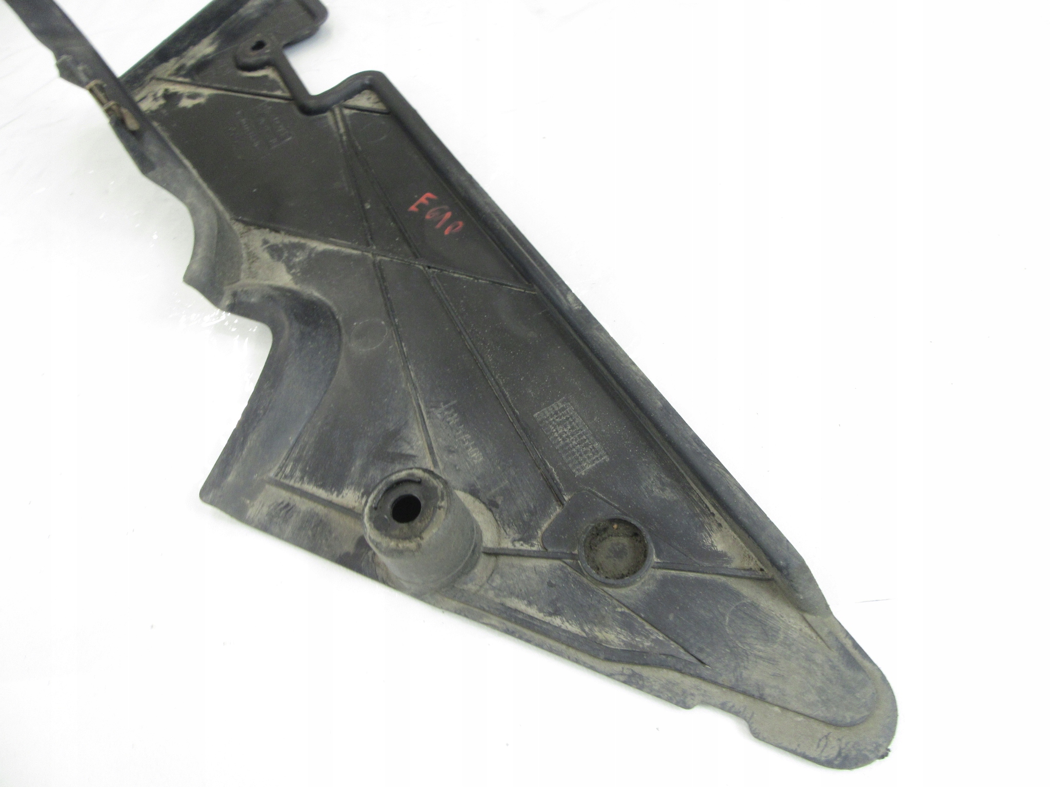 cover tanks chassis right BMW e60 e61