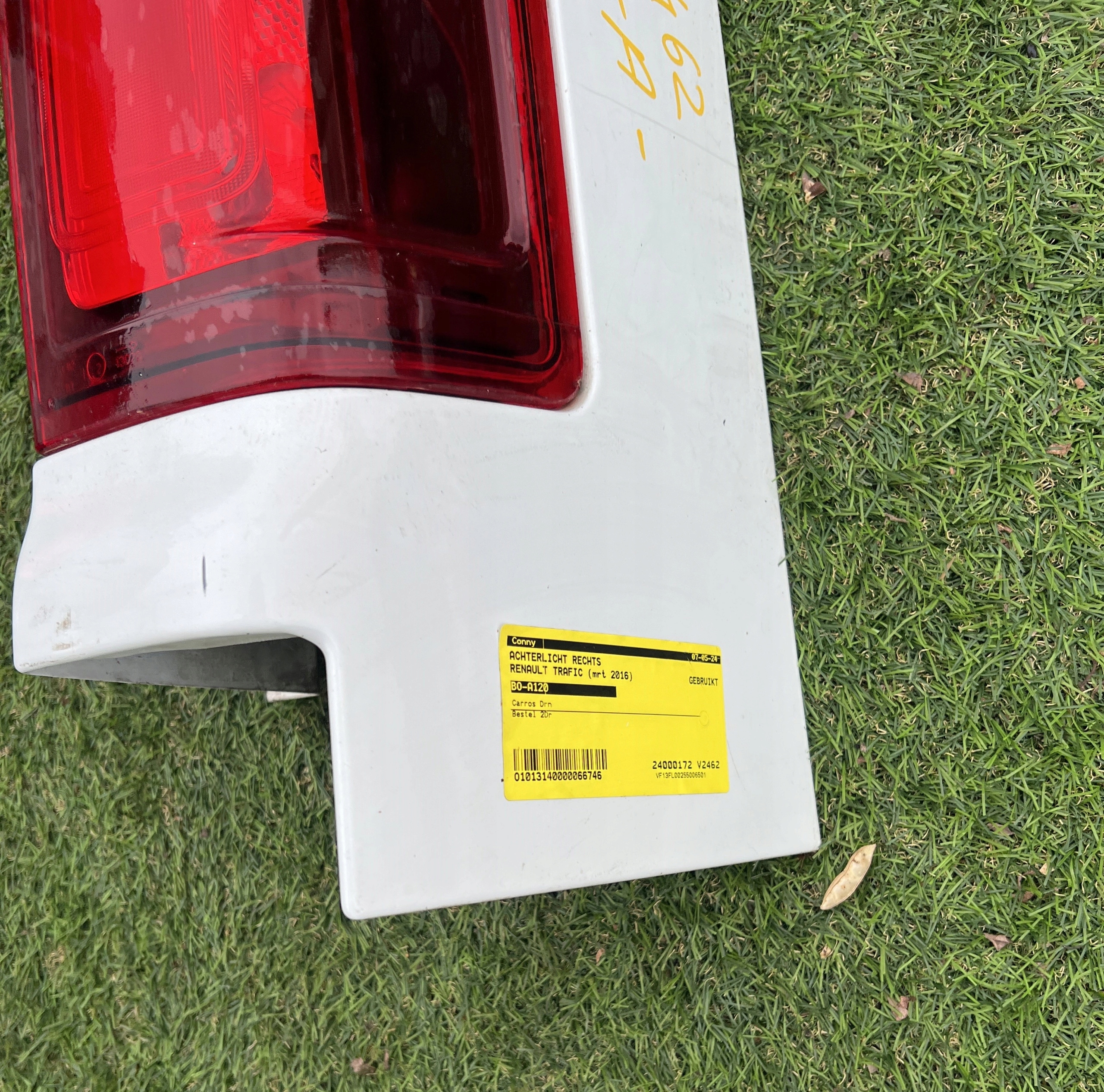 OPEL VIVARO light rear left complete original 265A14210R 265A12579R 265A1