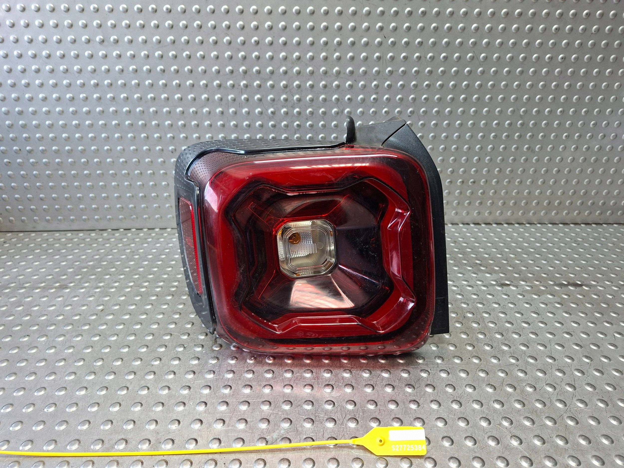 light rear part left JEEP RENEGADE LIFT 18- EU 52087957