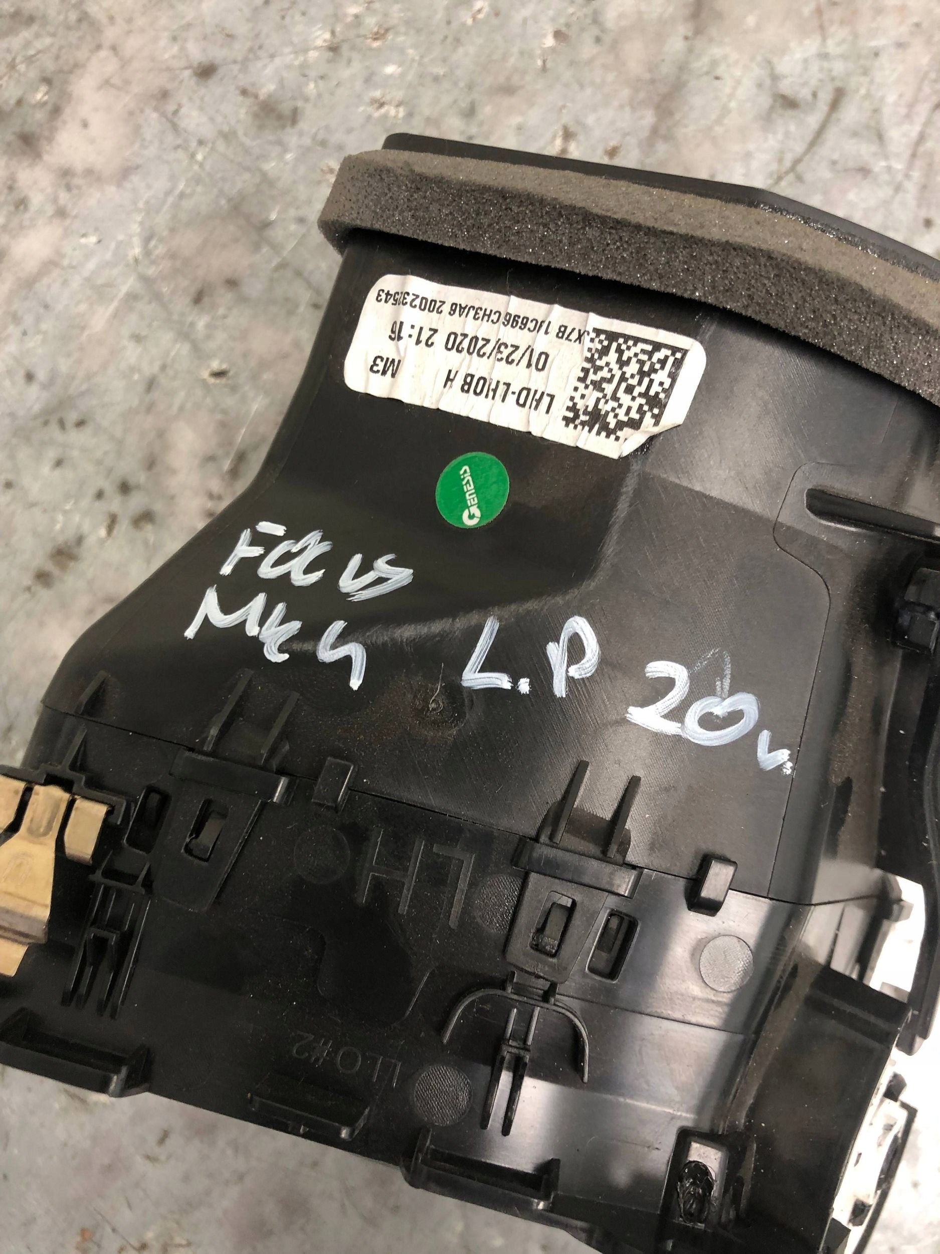 grid air conditioning devices left front FORD FOCUS MK4 JX7B-19C696-CH