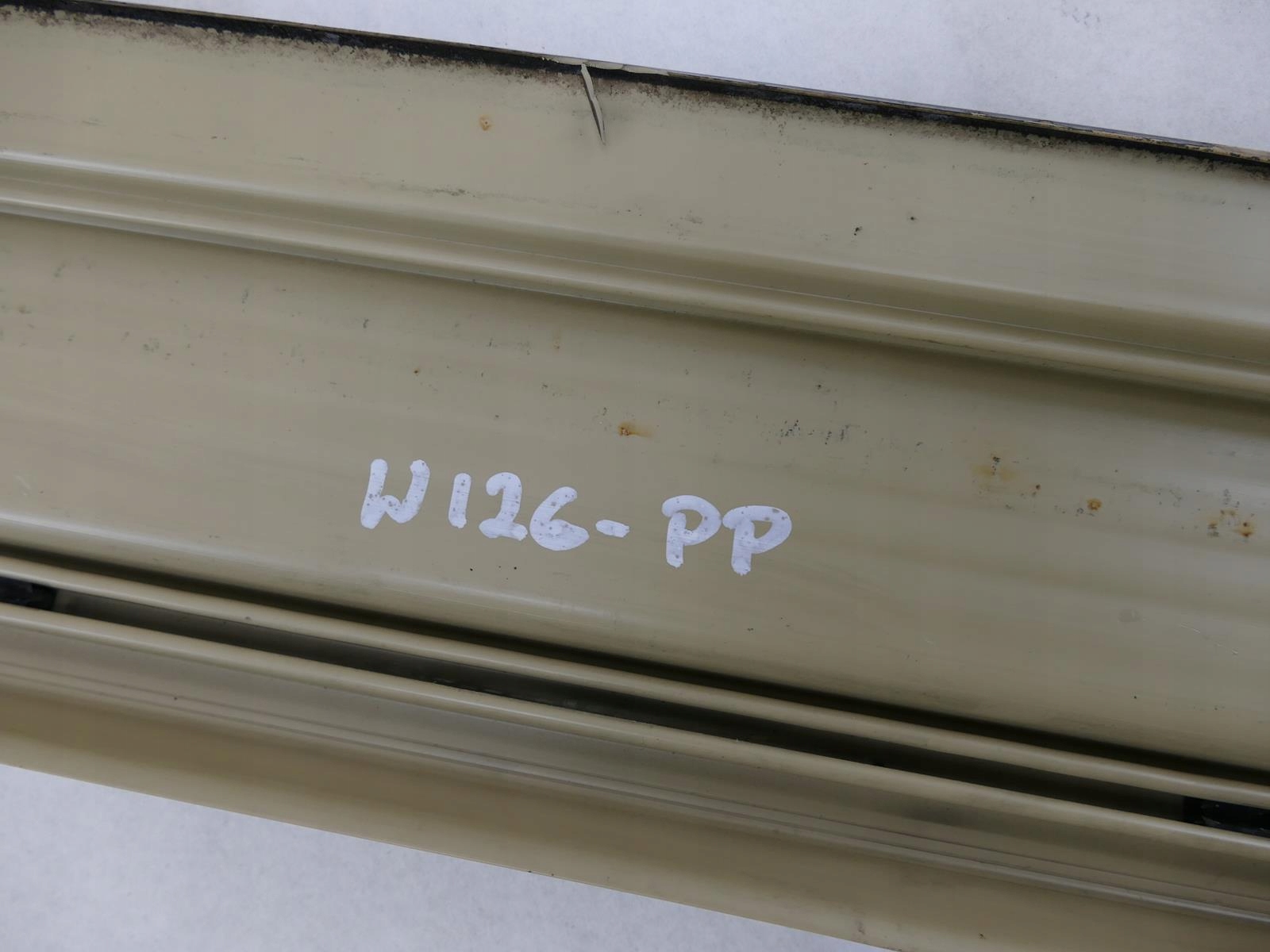 MERCEDES W126 moulding threshold cap right front